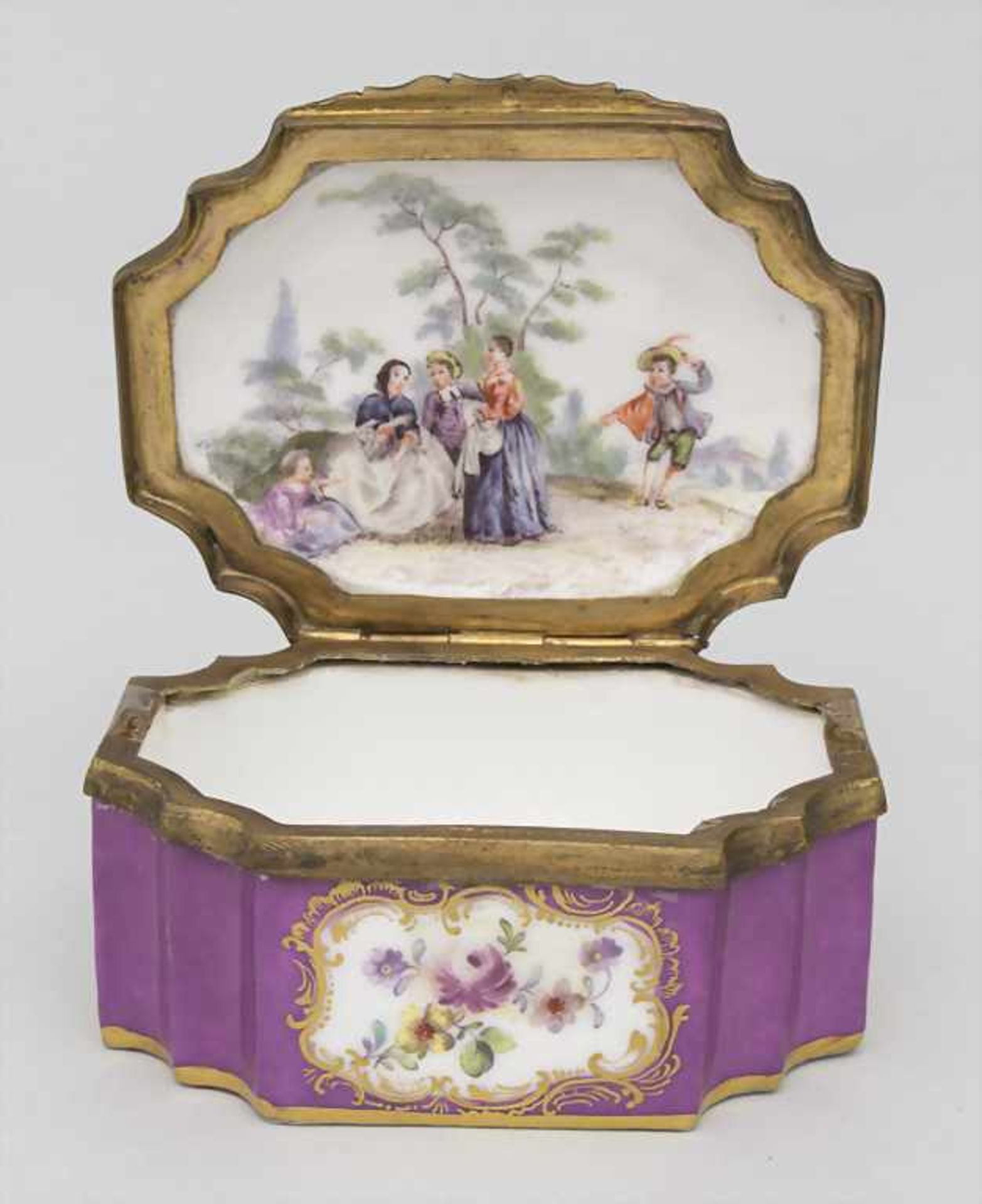 Tabatiere / Schnupftabakdose mit Watteau-Szenen / A snuff box with courting scenes, Höchst, um - Bild 7 aus 10