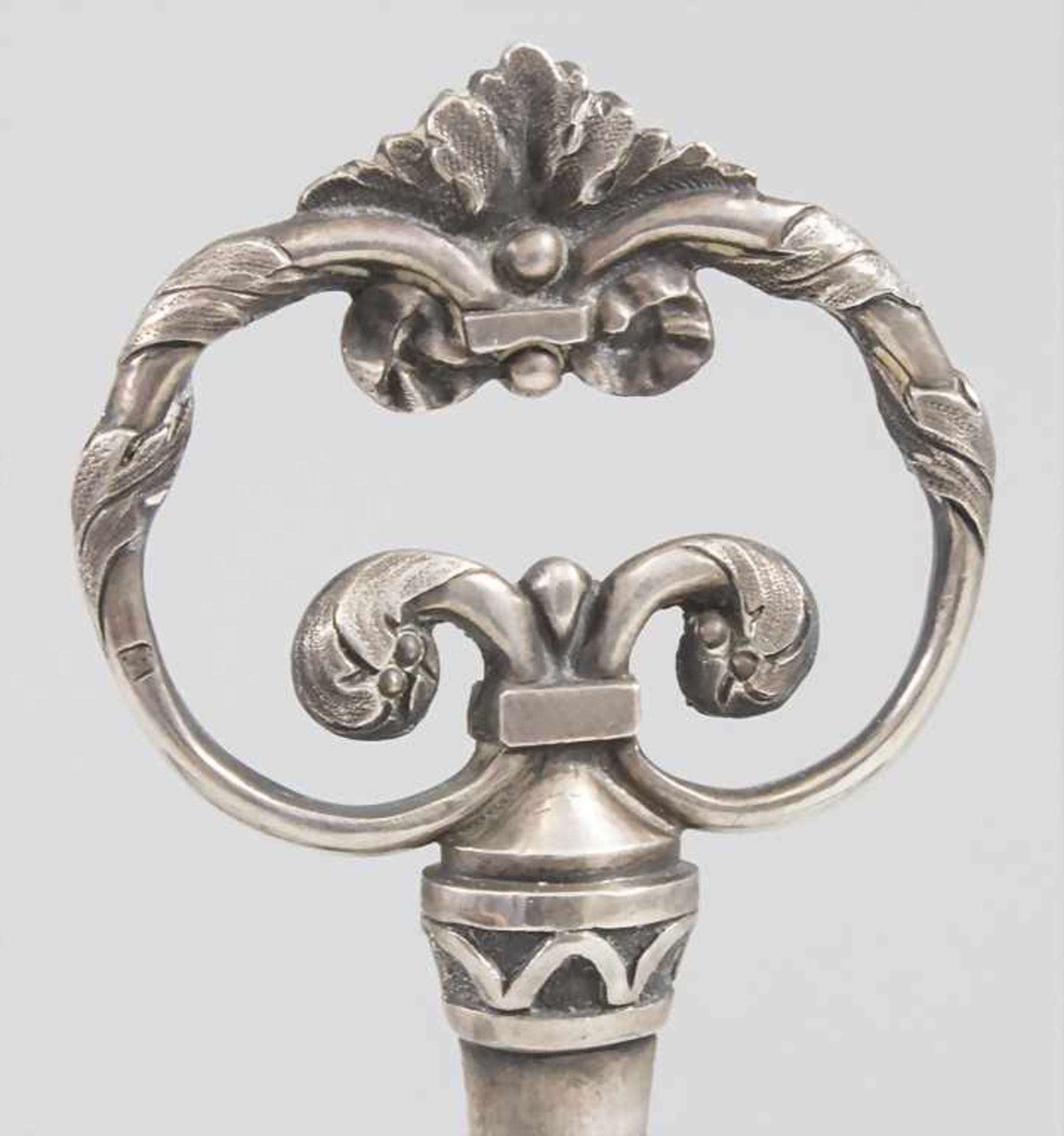 Doppel-Saliere mit Glaseinsatz / A silver open salt cellar, Macon, 1798-1809Material: - Bild 4 aus 6