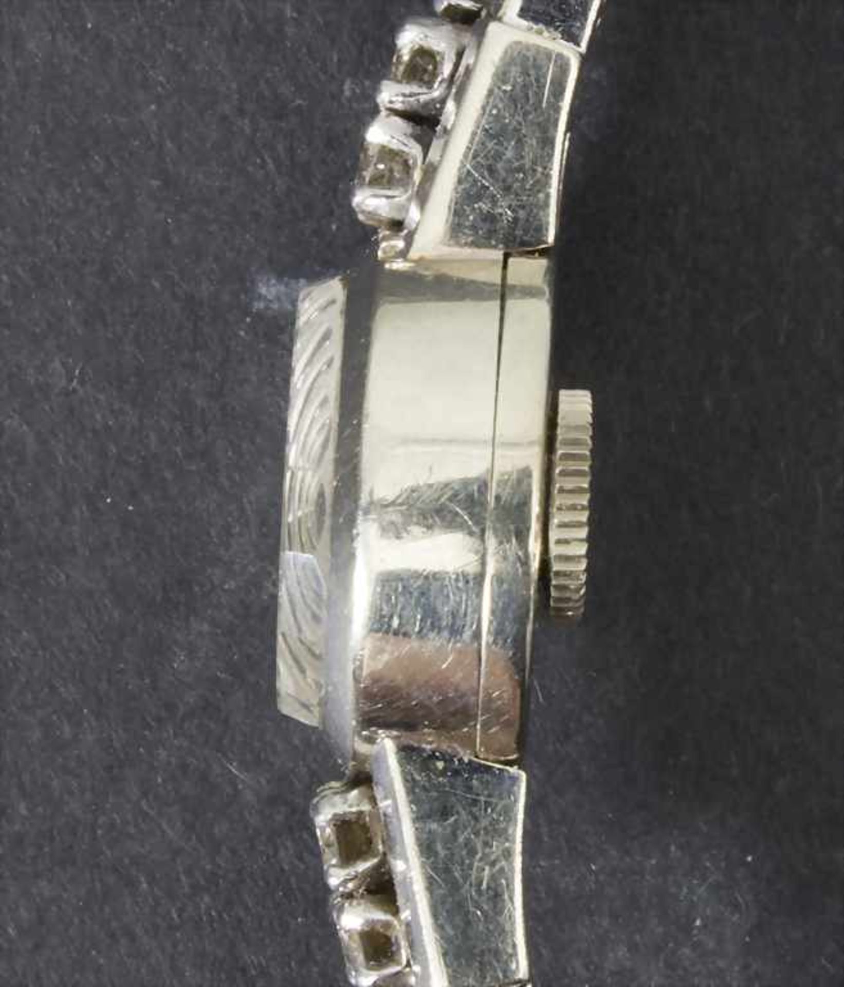 DAU / A gold ladies wristwatch with diamonds, Jaeger-Le Coultre, Swiss, um 1960Gehäus - Image 4 of 5