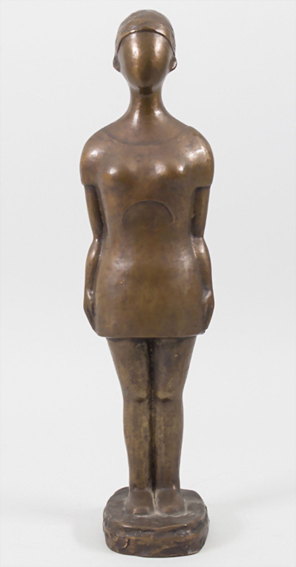 Monogrammist, 'Stehendes Mädchen' / A bronze sculpture of a girl, Frankreich, nach 1979<br - Bild 2 aus 9