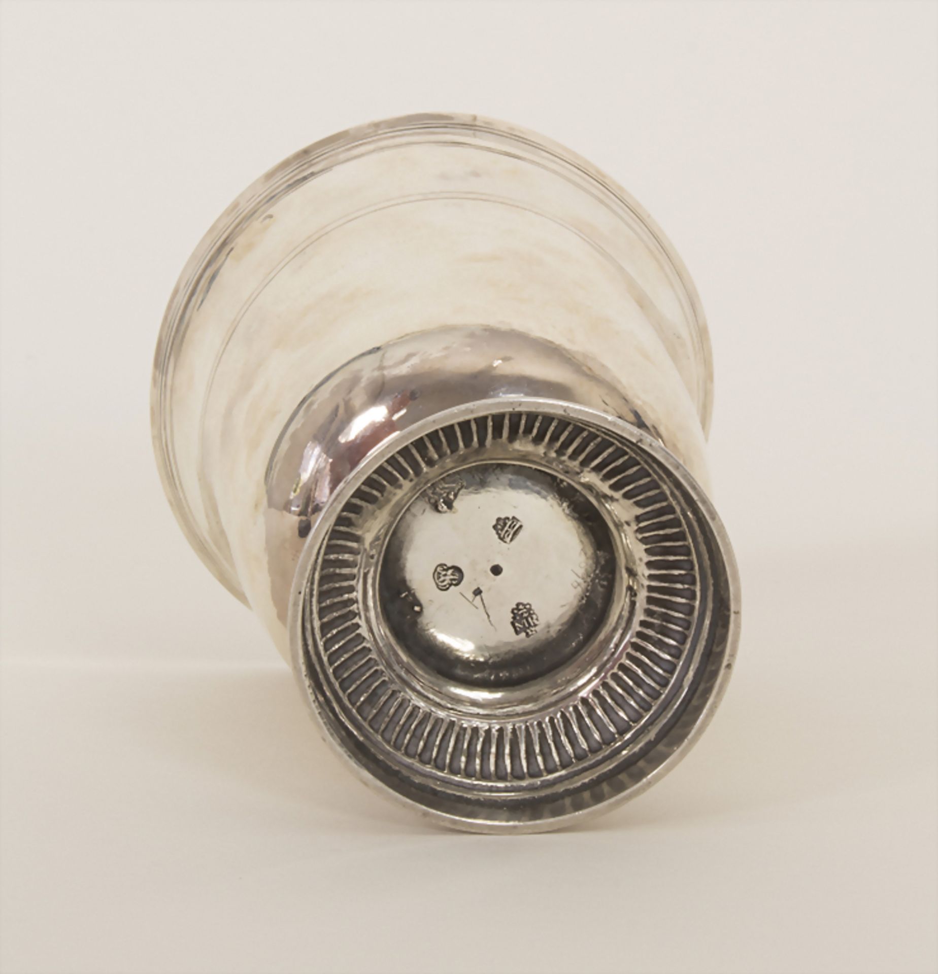 Becher / A silver beaker, Martial Rigeasse, Noyon, um 1788Material: 950er Silber,P - Bild 3 aus 4