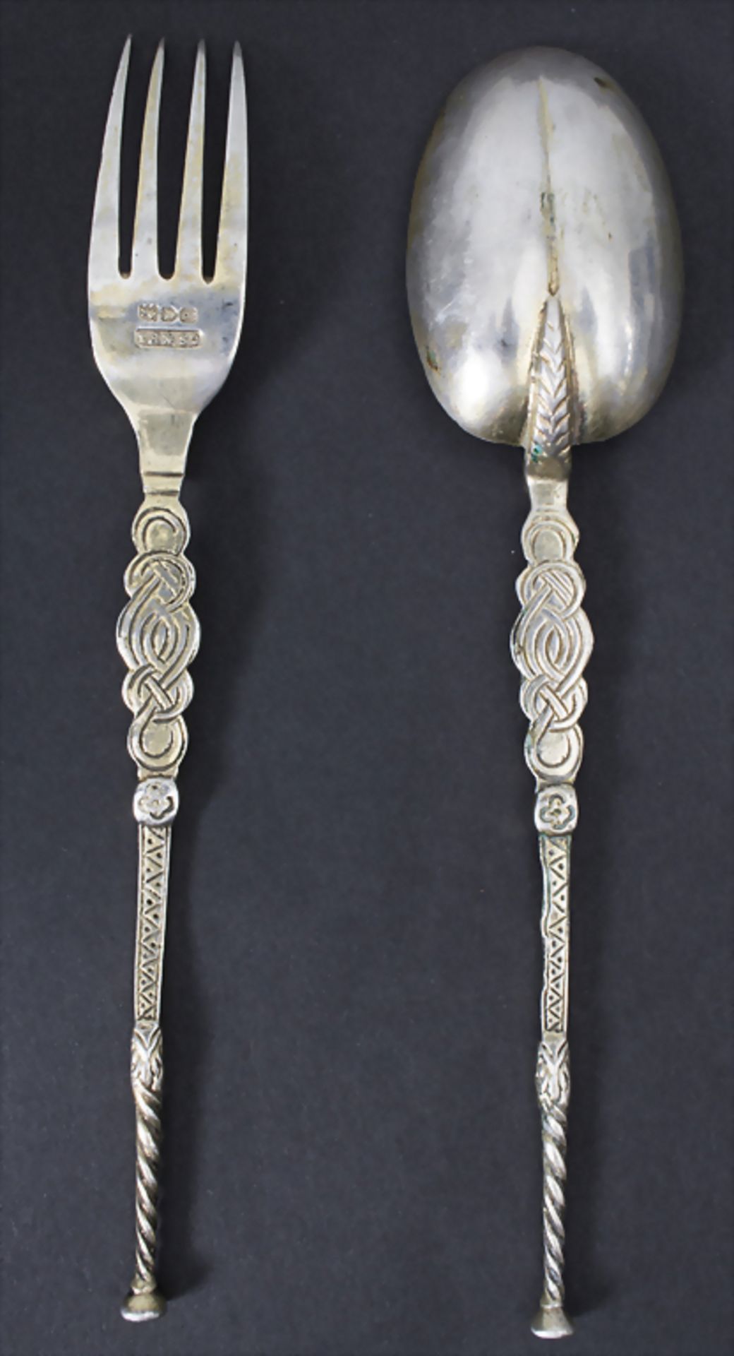 Salbungs-Löffel und passende Gabel / A silver anointing spoon and fork, Desormeaux Saunders & J - Bild 2 aus 3