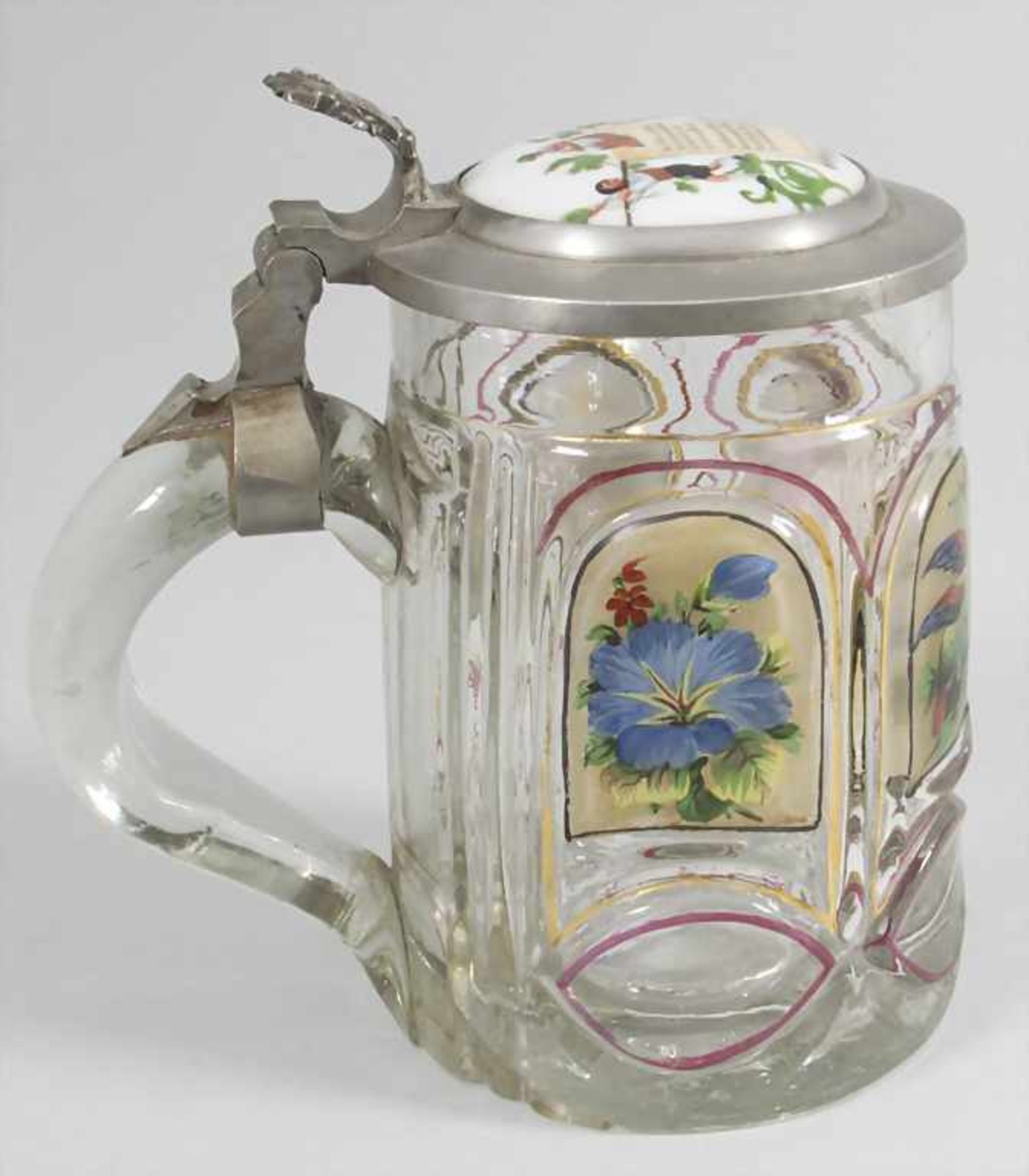 Glaskrug mit Figuren, Rosen und Vögeln / A glass jug with figures, birds and rosesMat - Image 2 of 5