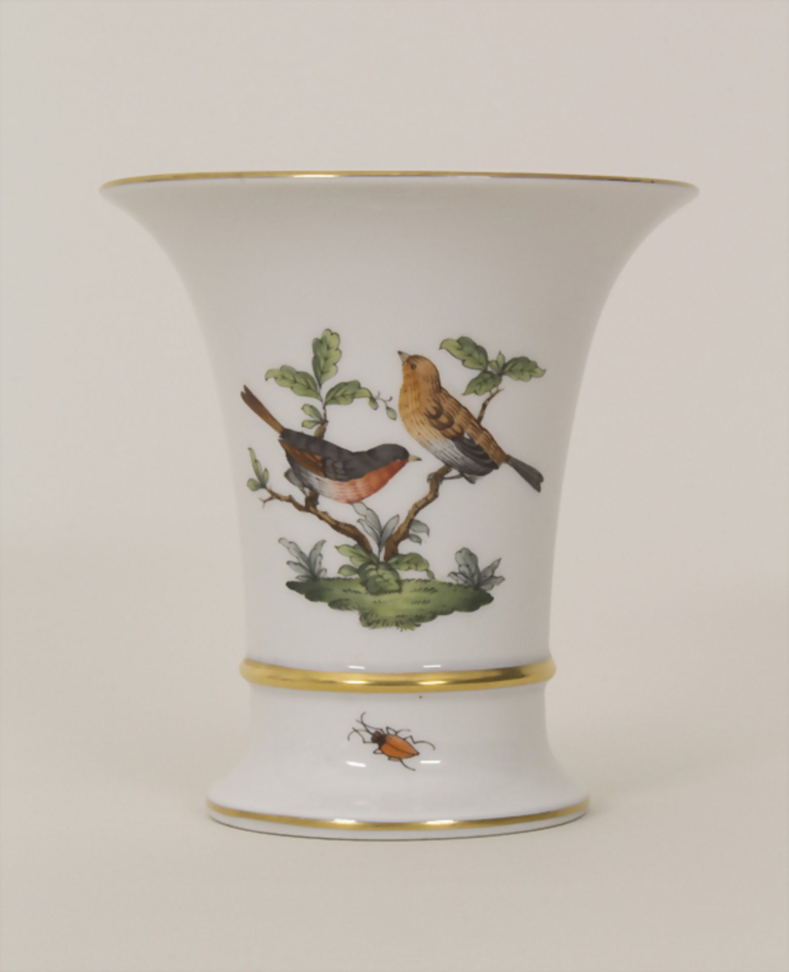 Vase Rothschild, Herend, Mitte 20. Jh.Material: Porzellan, polychrom bemalt und glasie