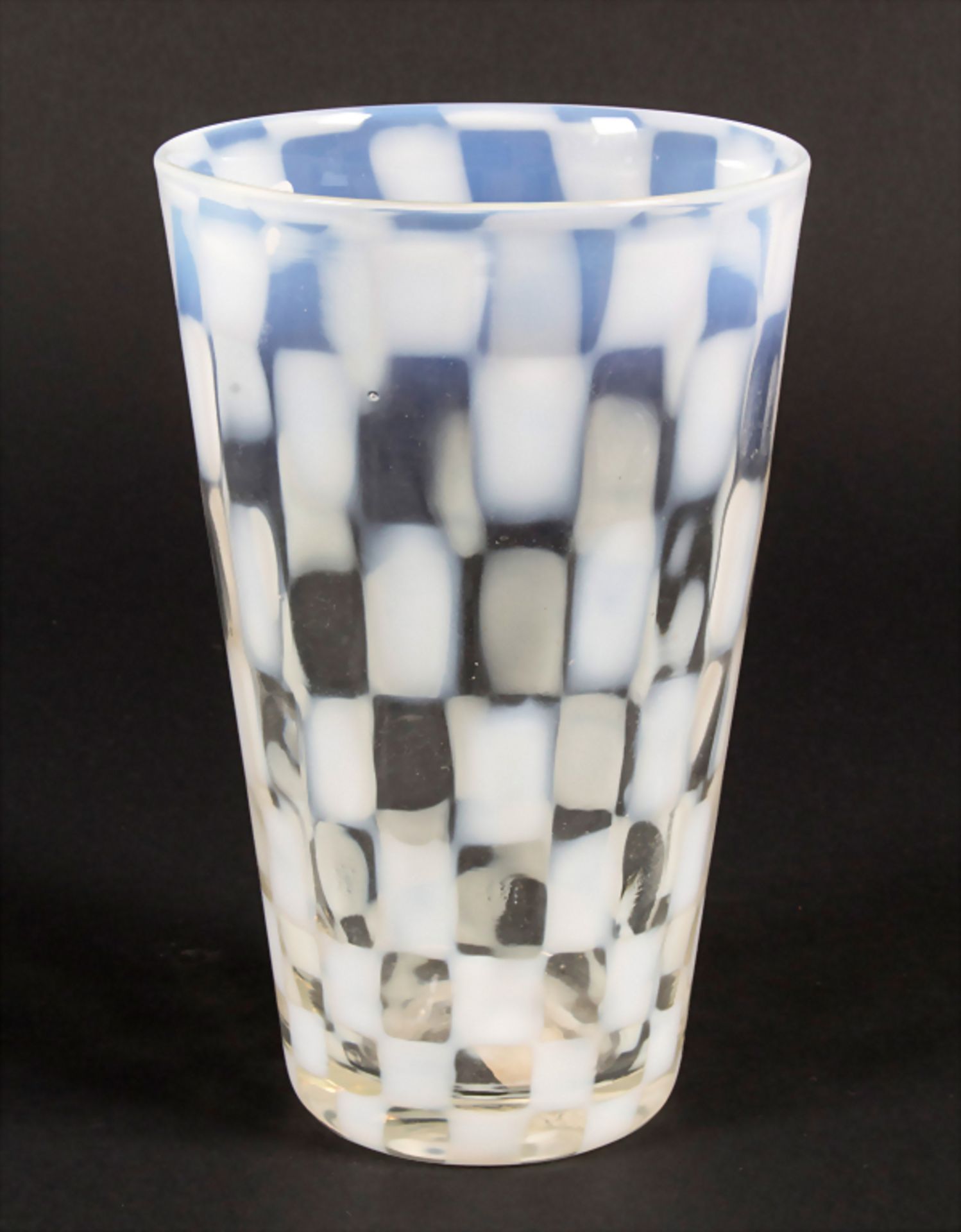 Glasziervase / A decorative glass vase, wohl Brovier & Toso, MuranoMaterial: rauchfarb - Image 2 of 4