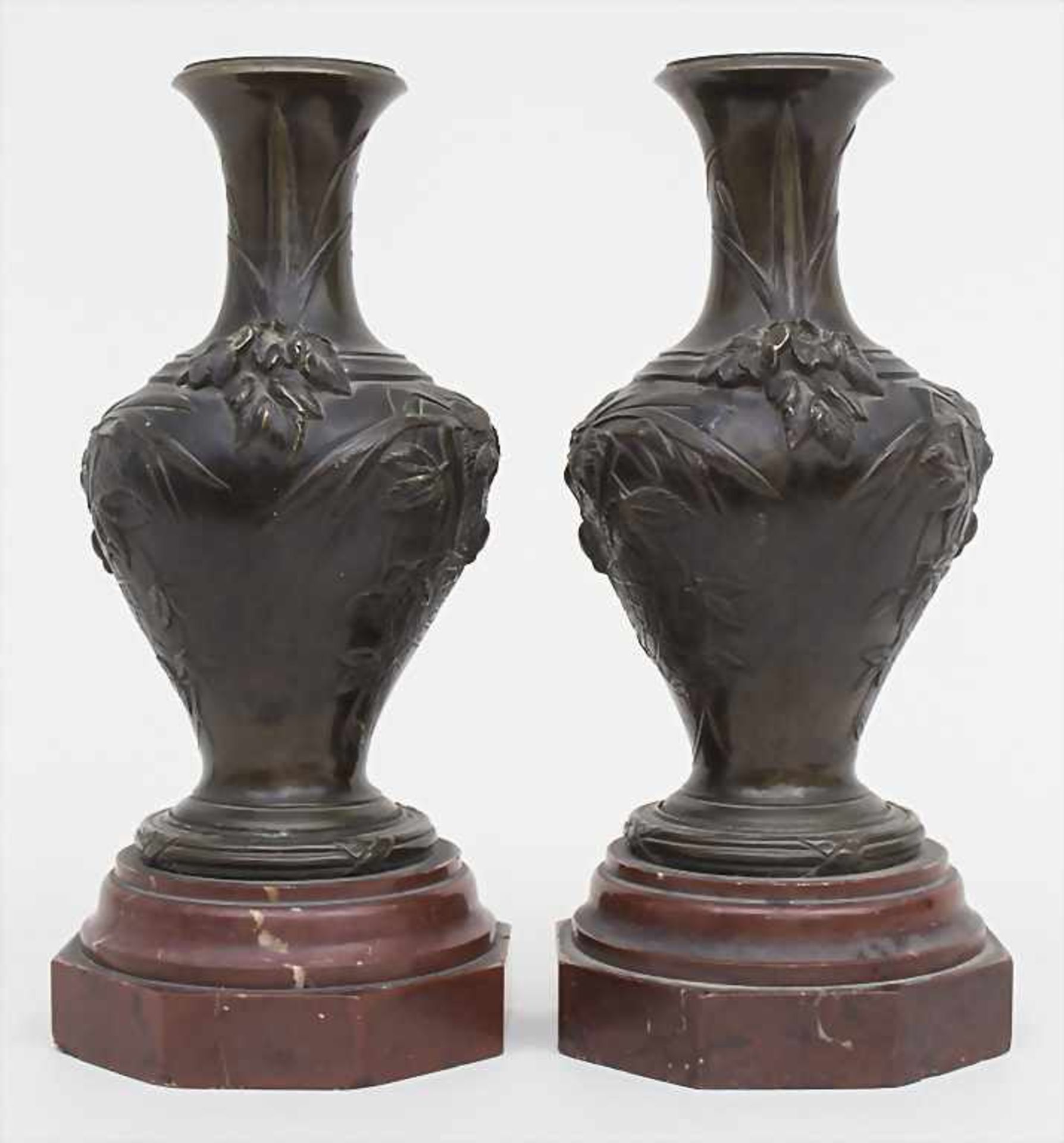 Paar Jugendstil Bronze Vasen mit Spinne und Spinnennetz / A pair of Art Nouveau bronze vases wit - Image 2 of 5