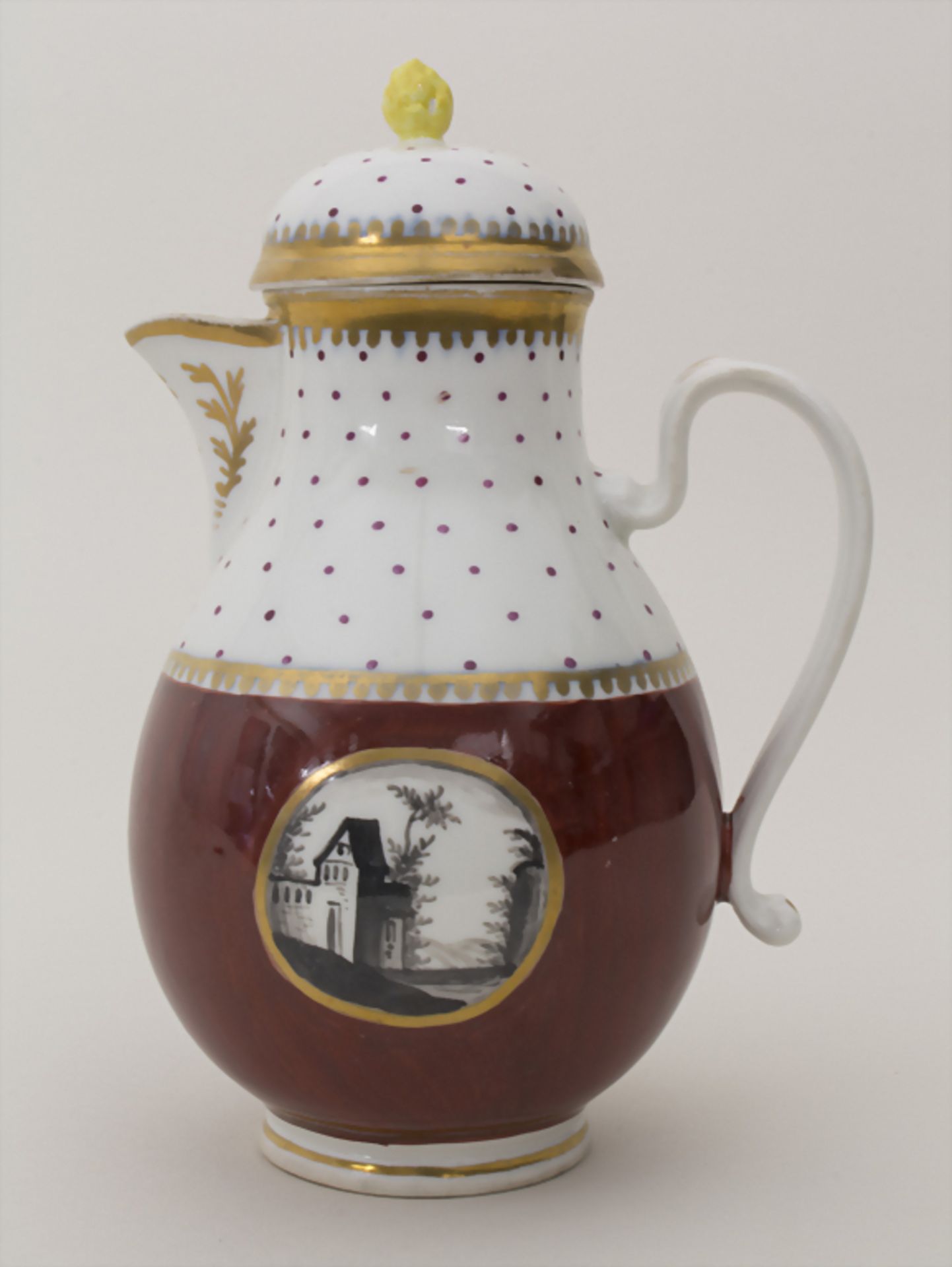 Barock Kaffeekanne / A Baroque coffee pot, Wien, 18. Jh.Material: Porzellan, polychrom