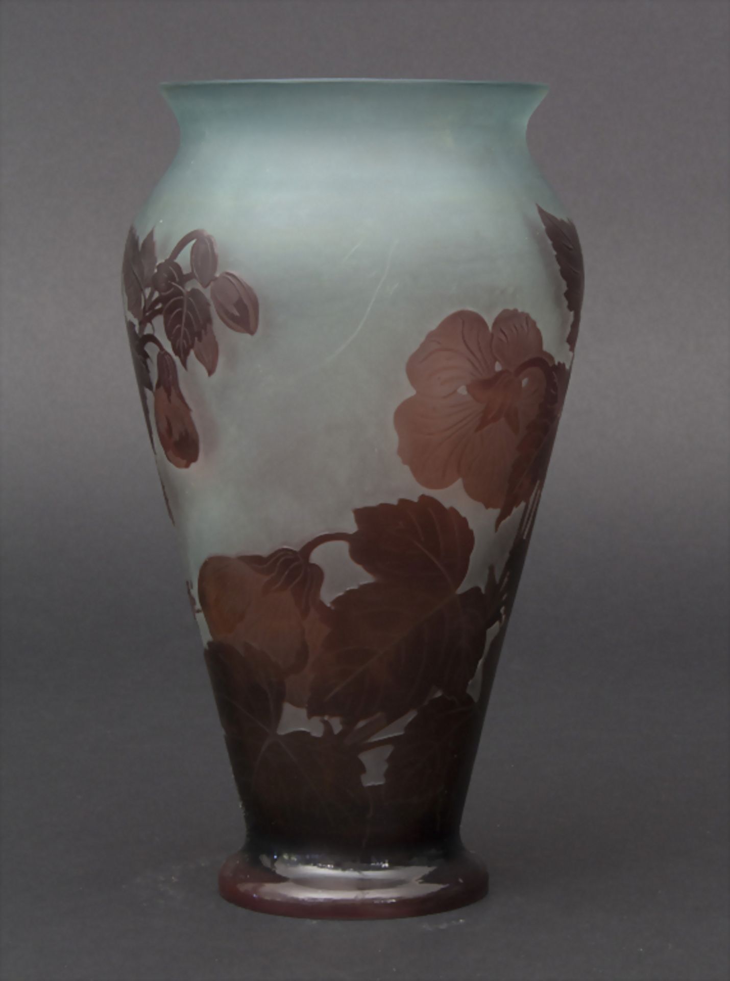 Jugendstil Vase mit Malve (Mauve) / An Art Nouveau vase with mallow, Emile Gallé, Ecole de Nanc - Image 4 of 7