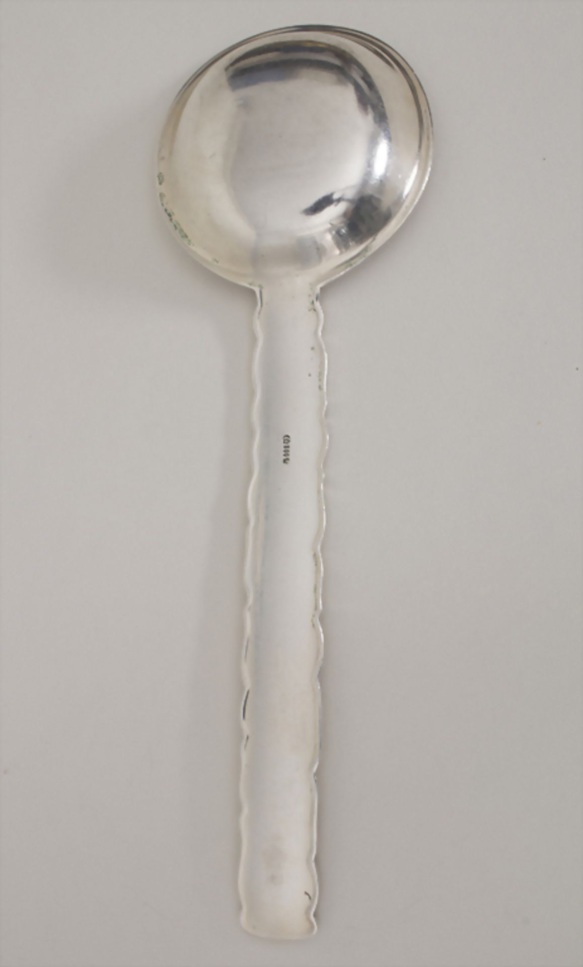 Art Déco Sahnelöffel mit Vogeldekor / An Art Deco silver serving spoon with birds, Bruckmann & - Bild 2 aus 4