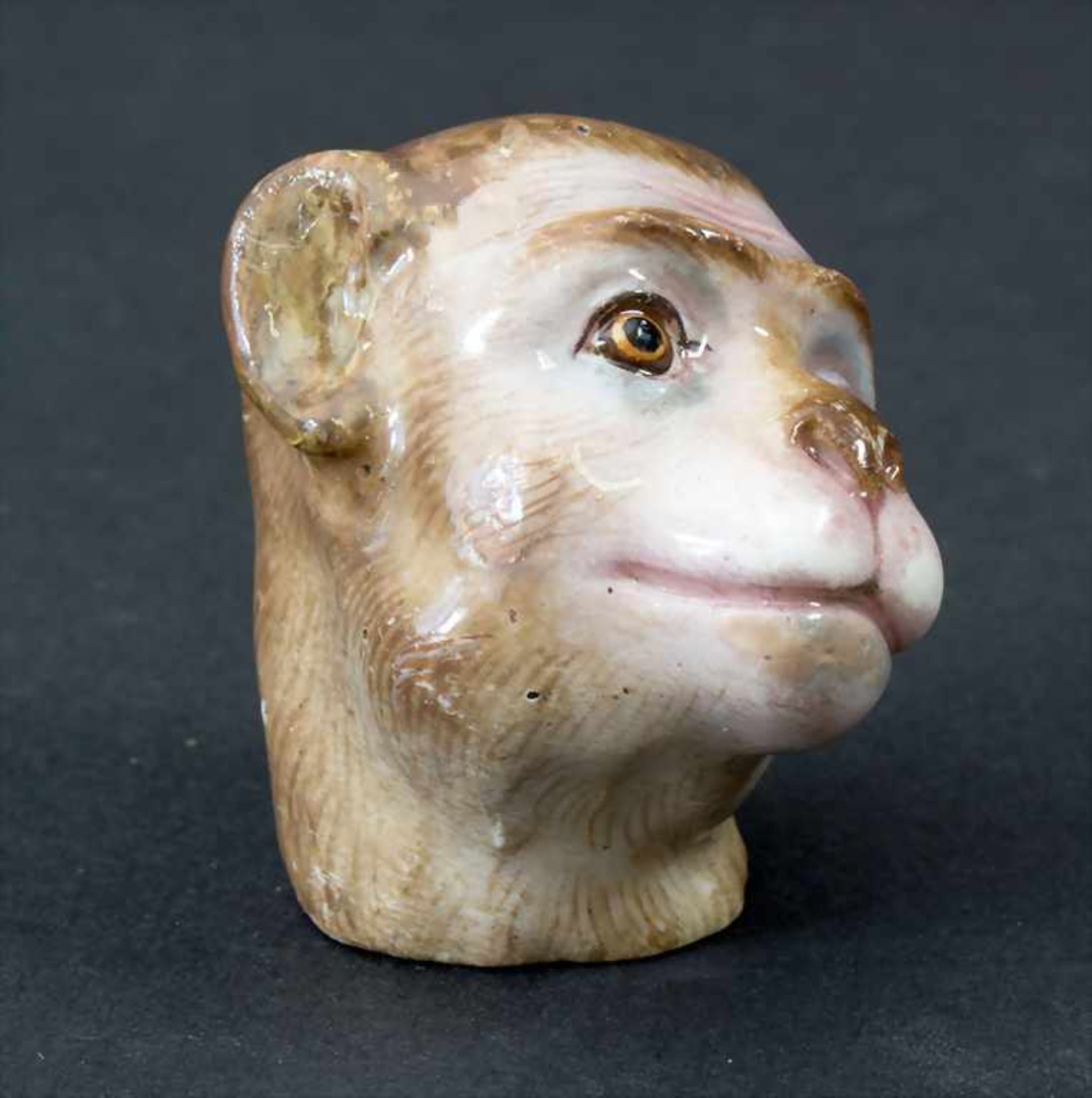 Affenkopf / A monkey's head, Meissen, 19. Jh.Material: Porzellan, glasiert und farbig - Image 6 of 8
