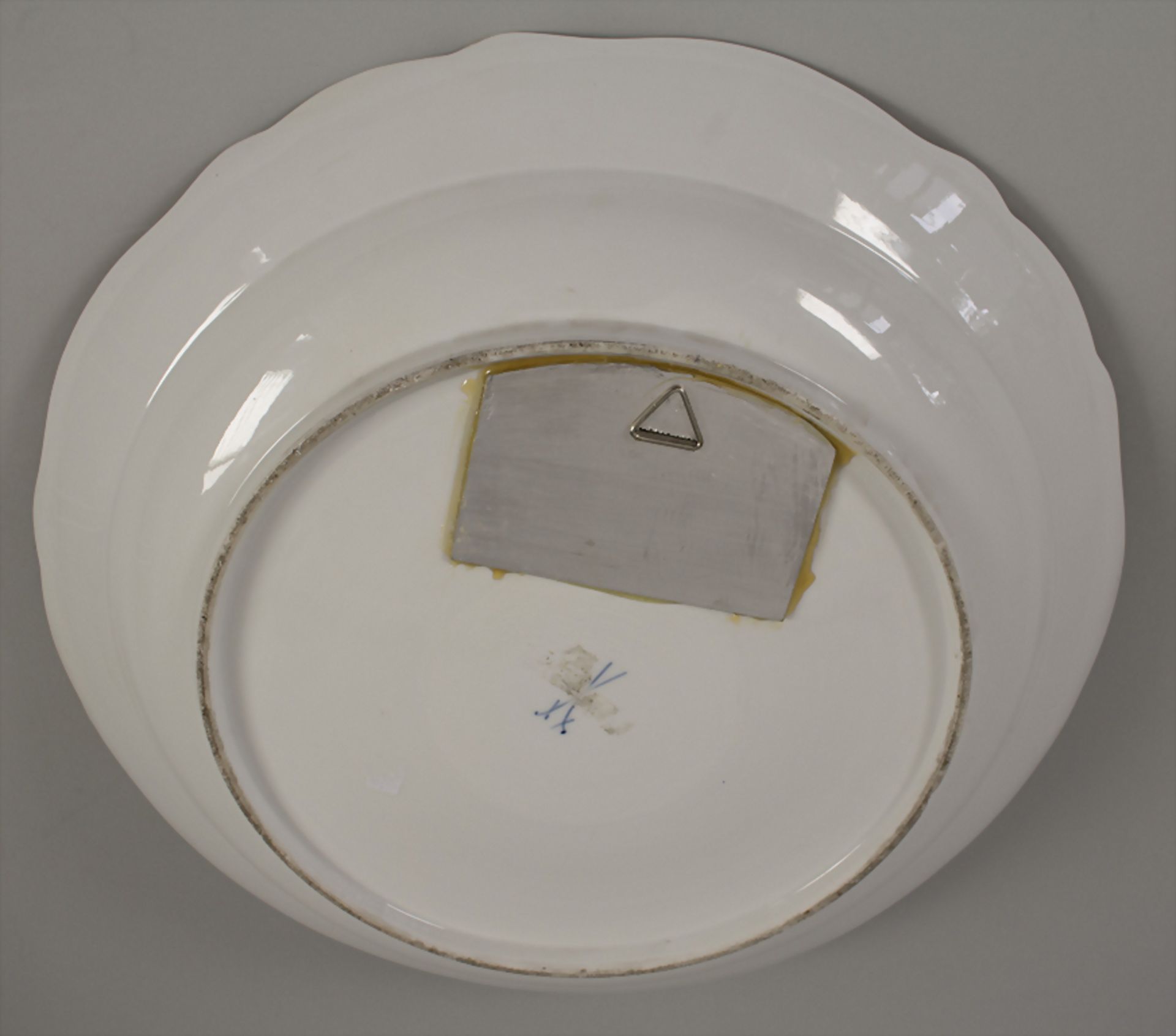 Große Prunkplatte / A large serving platter, Meissen, 19. Jh.Material: Porzellan, pol - Bild 5 aus 5