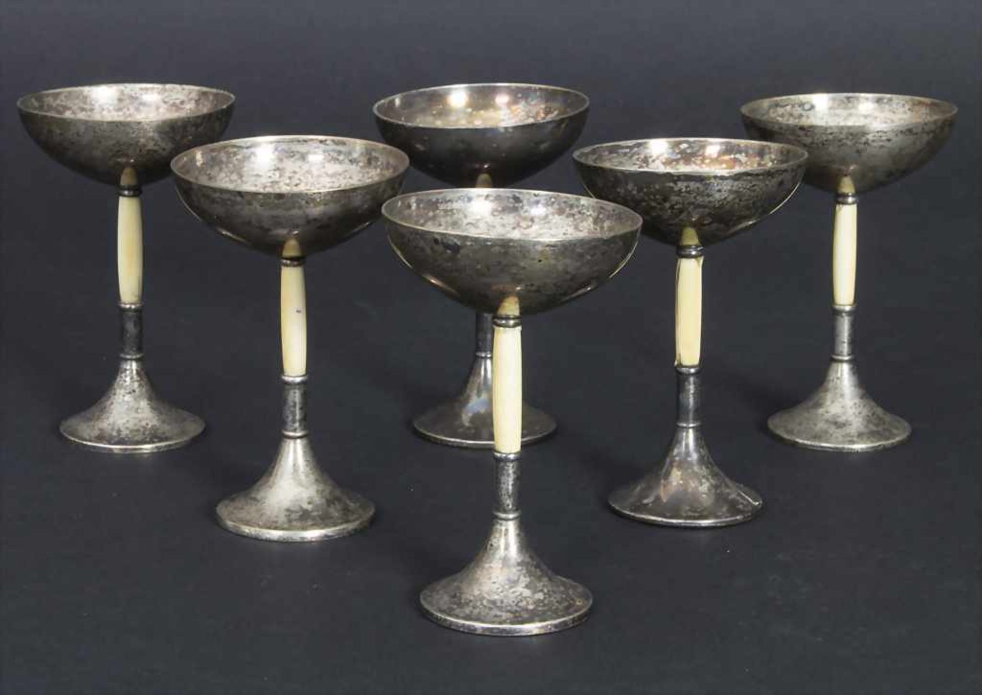 Set mit 6 seltenen Jugendstil Likörbechern / A set of 6 rare Art Nouveau liqueur goblets, WMF,