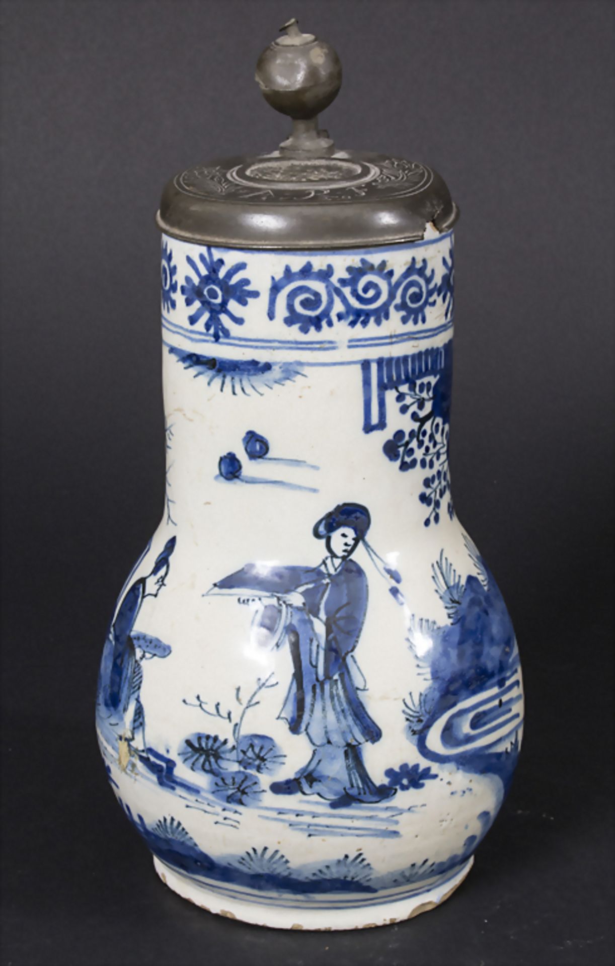 Birnkrug / A faience pear jug with tin lid, Frankfurt oder Hanau, um 1720Material: Fay - Bild 2 aus 7