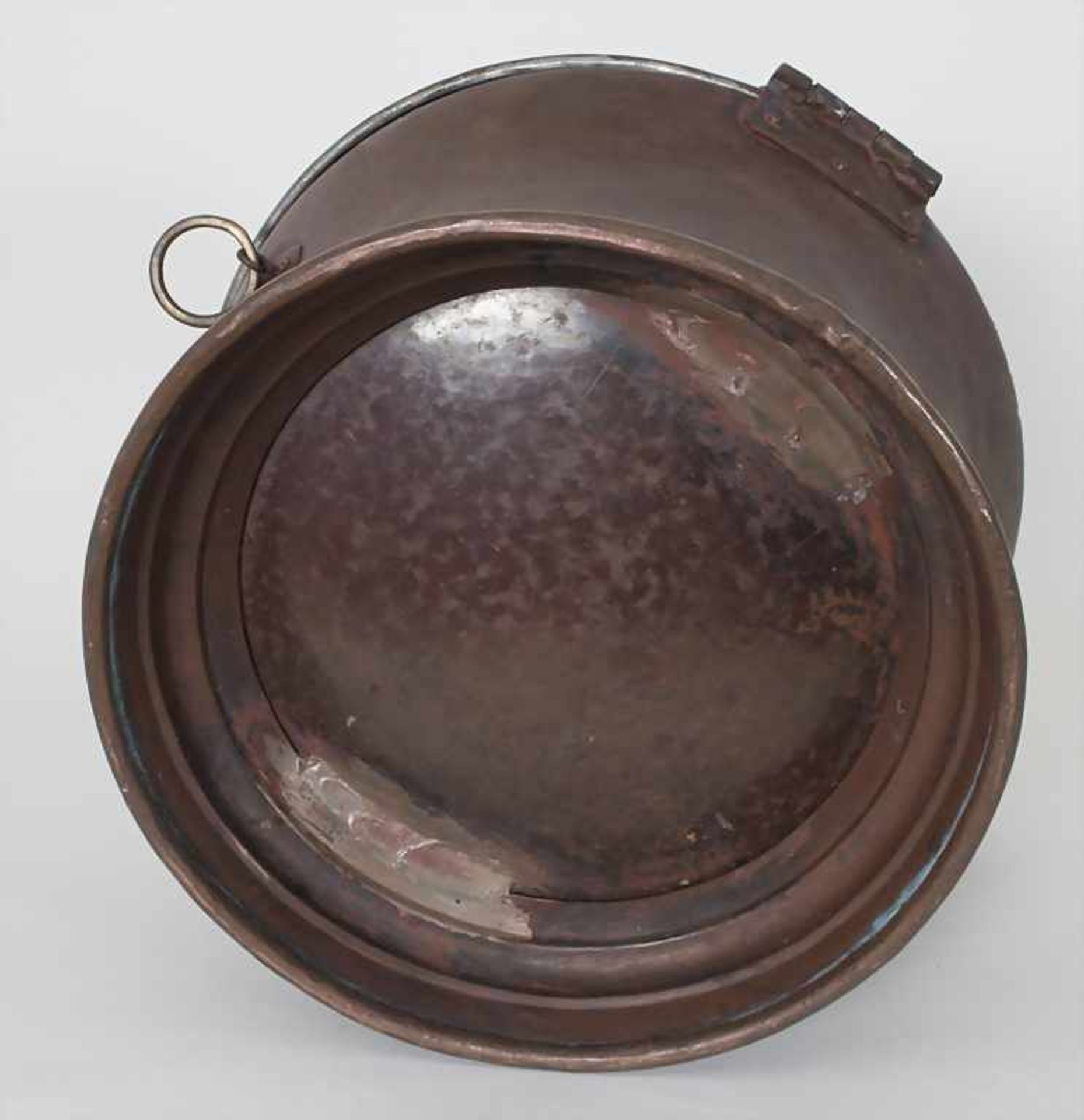 Großer Deckeltopf / A large copper pot, 18./19. Jh.Material: Kupfer, seitlich Ringhen - Image 5 of 6