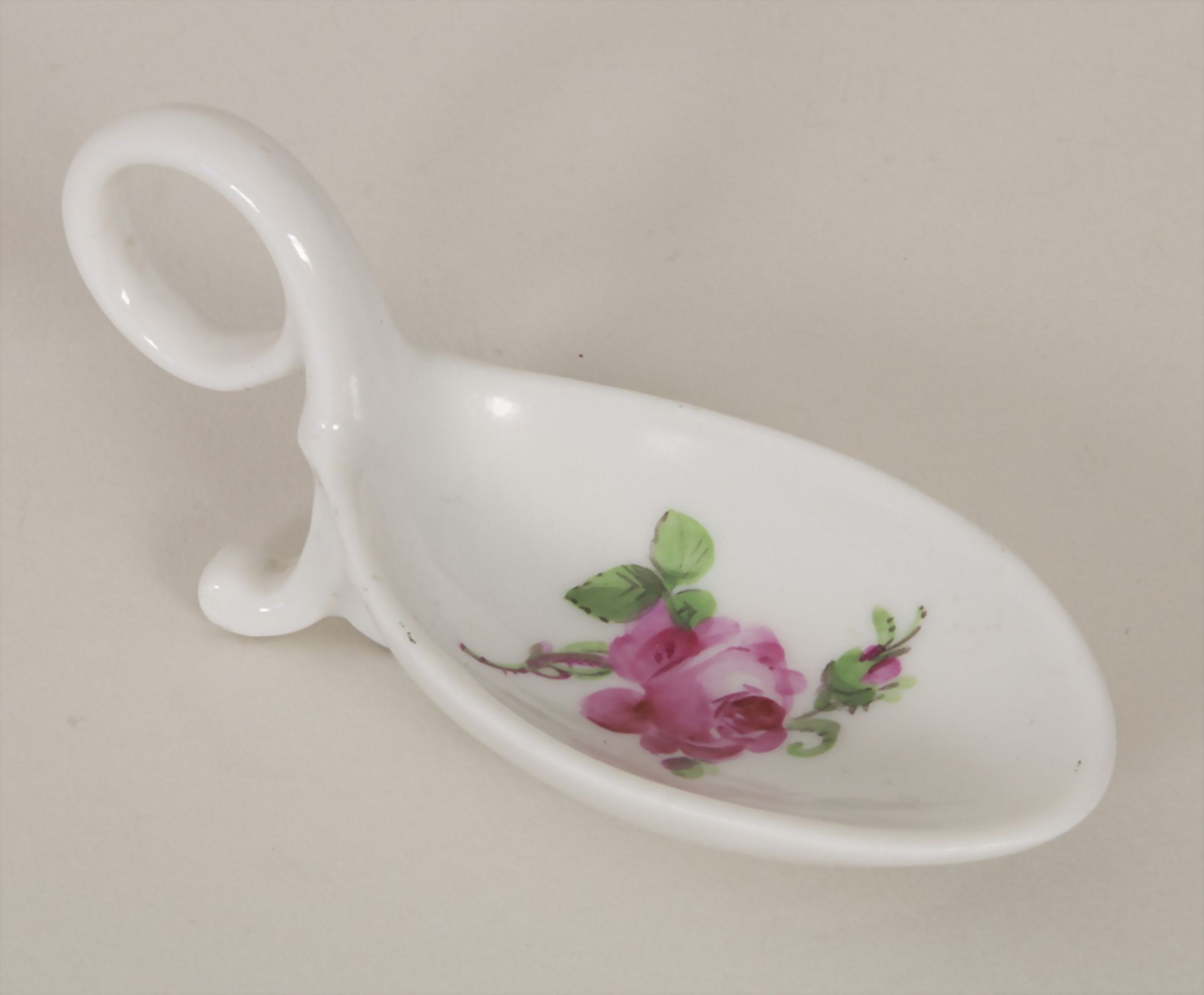 Seltener Löffel 'Rote Rose' / A rare spoon with rose pattern, Meissen, Mitte 19. Jh.M