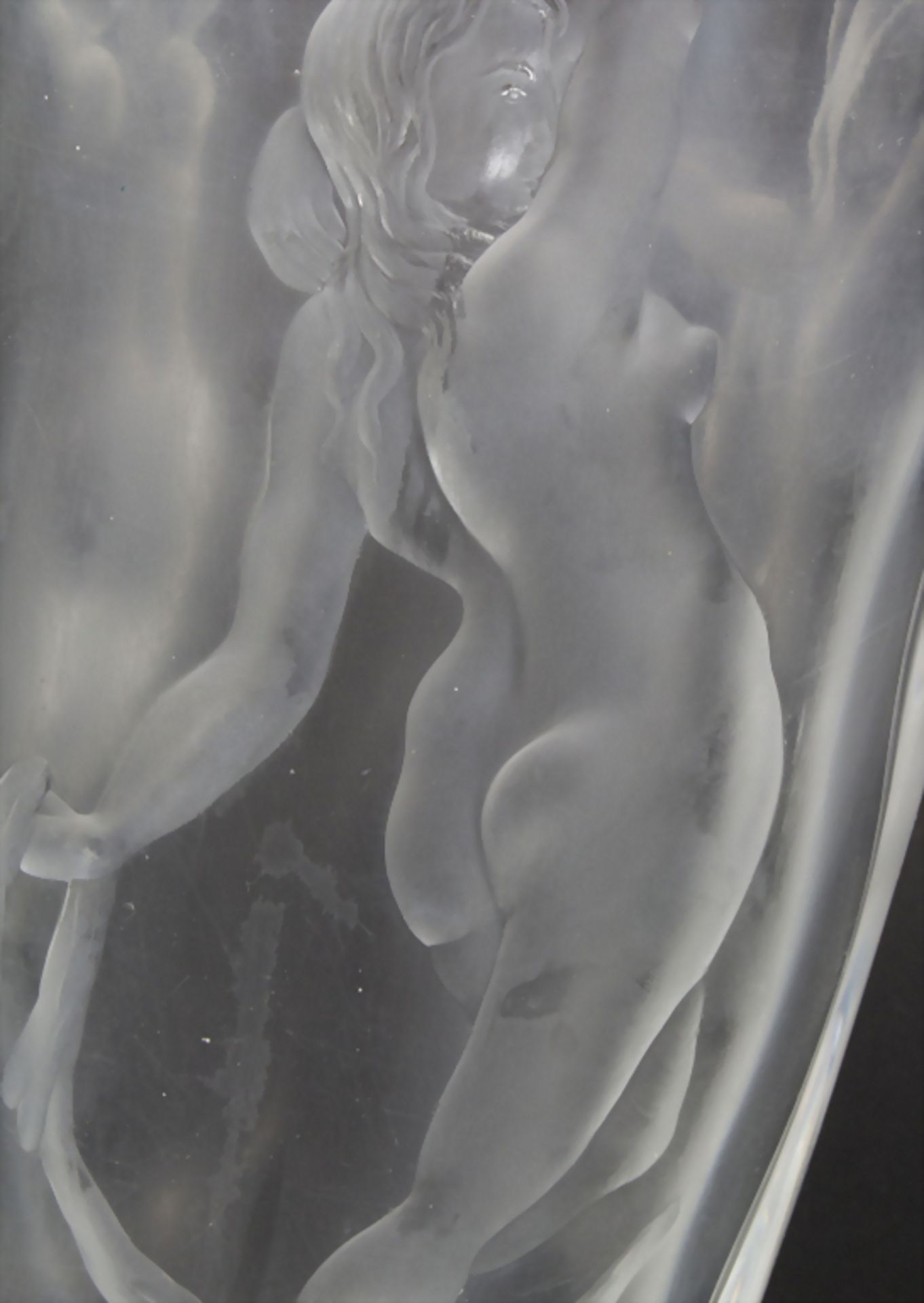 Glasvase mit 3 Frauenakten / A glass vase with 3 female nudes, Orrefors, Lindstrand, 1969<br - Image 2 of 7
