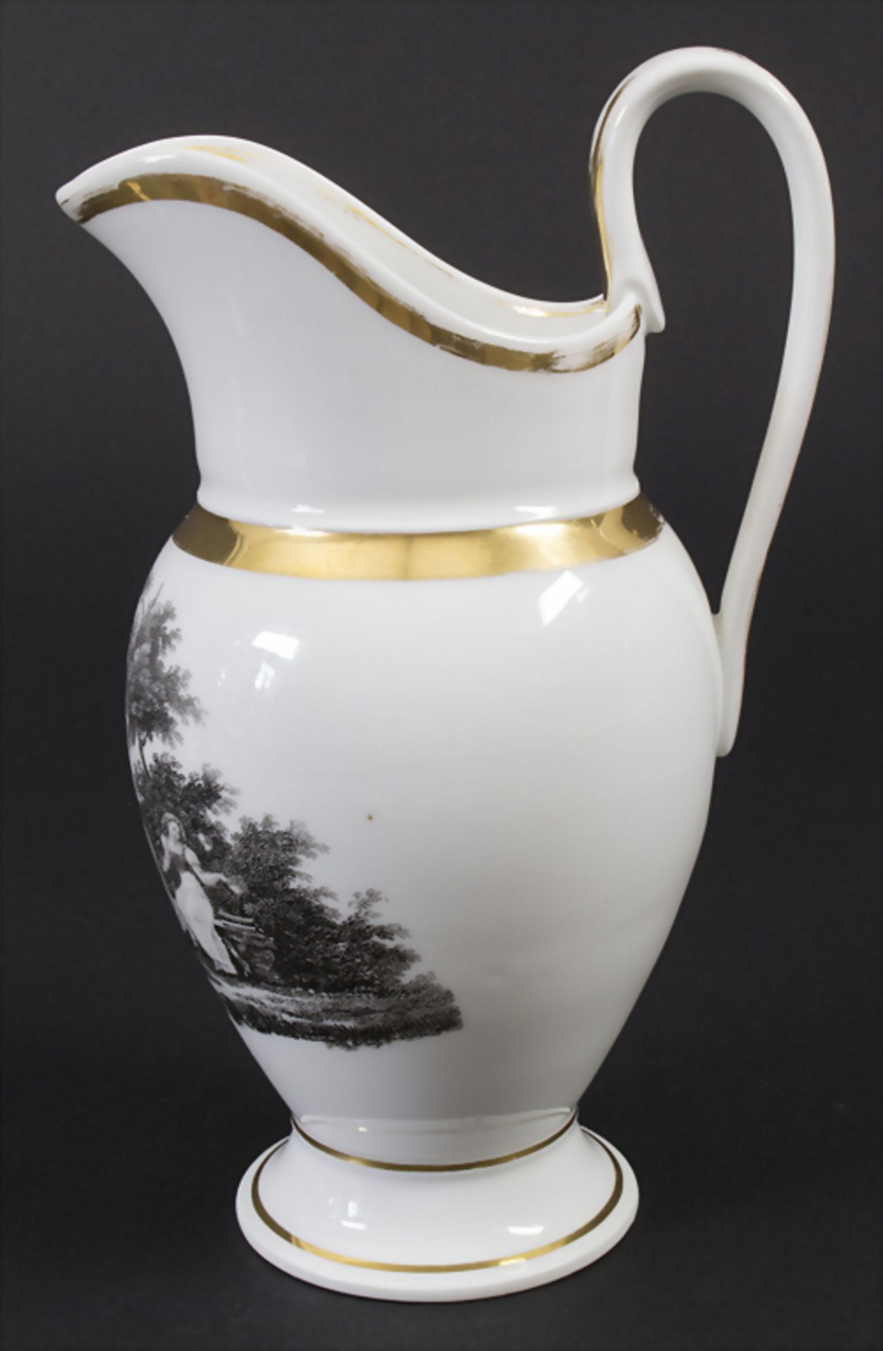 Empire Wasserkrug / An Empire water jug, Frankreich, um 1800Material: Porzellan, glasi