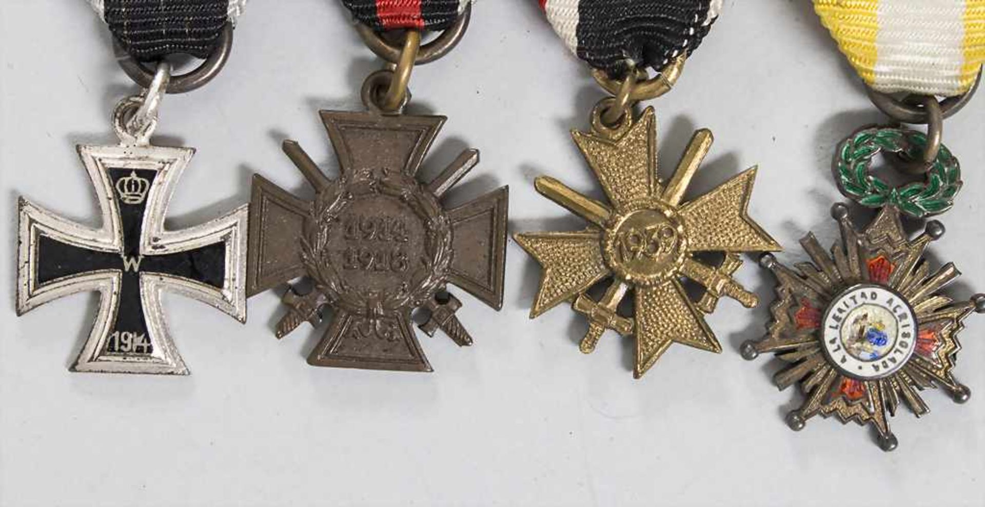 Ordenspange mit 4 MiniaturenBestehend aus:* Eisernez Kreuz 1914,* Ehrenkreuz f - Image 2 of 3