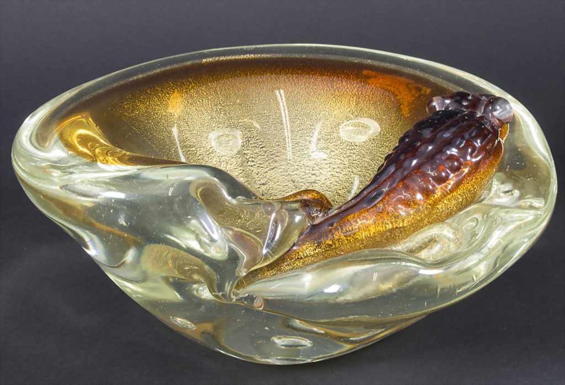 Glaszierschale 'Krokodil' / A decorative glass bowl 'crocodile', Brovier & Toso, Murano, um 1960 - Bild 2 aus 7