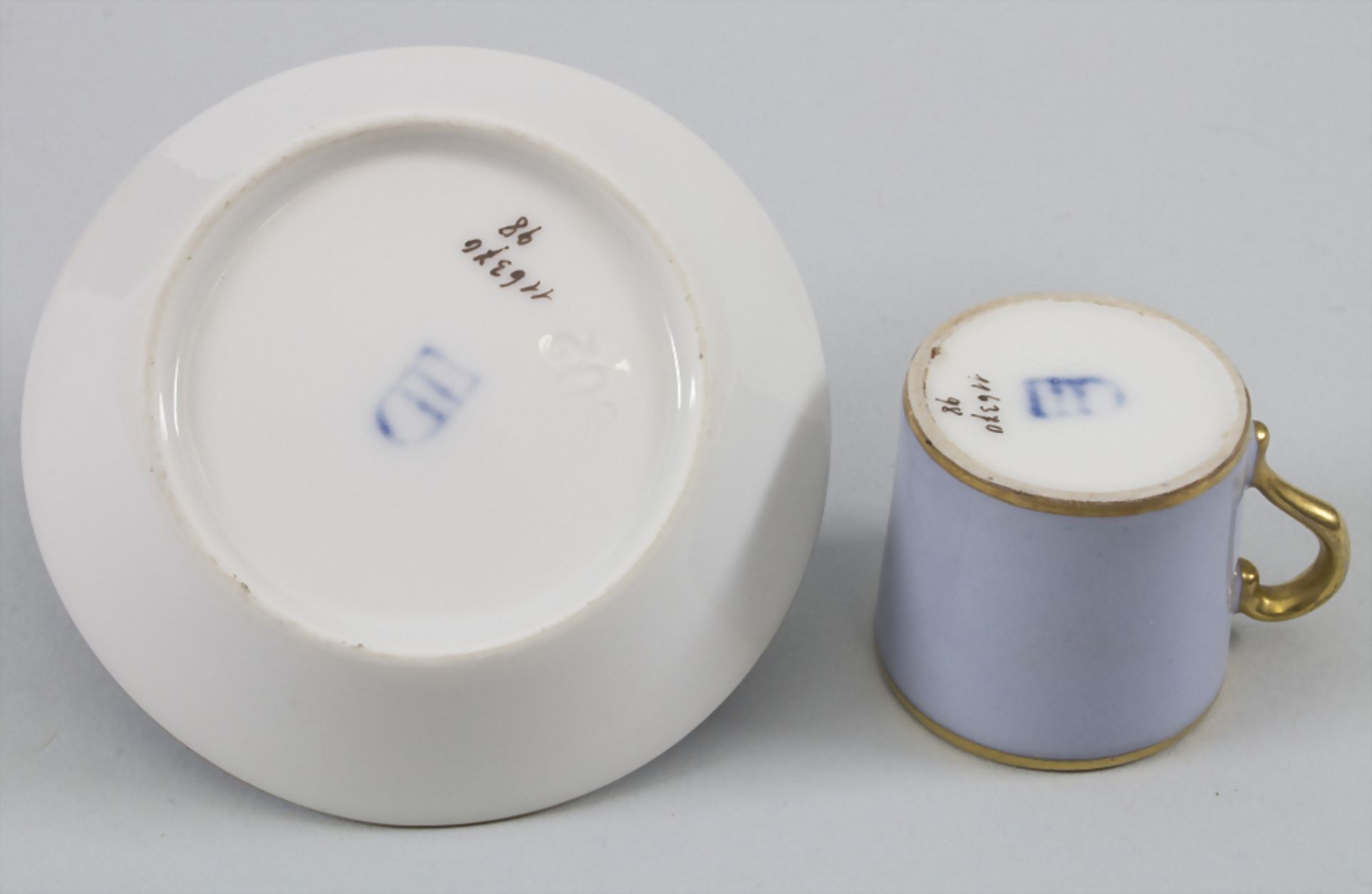 Miniatur Tasse mit Unterschale / A miniature tea cup and saucer, Böhmen, um 1900Mater - Bild 2 aus 4