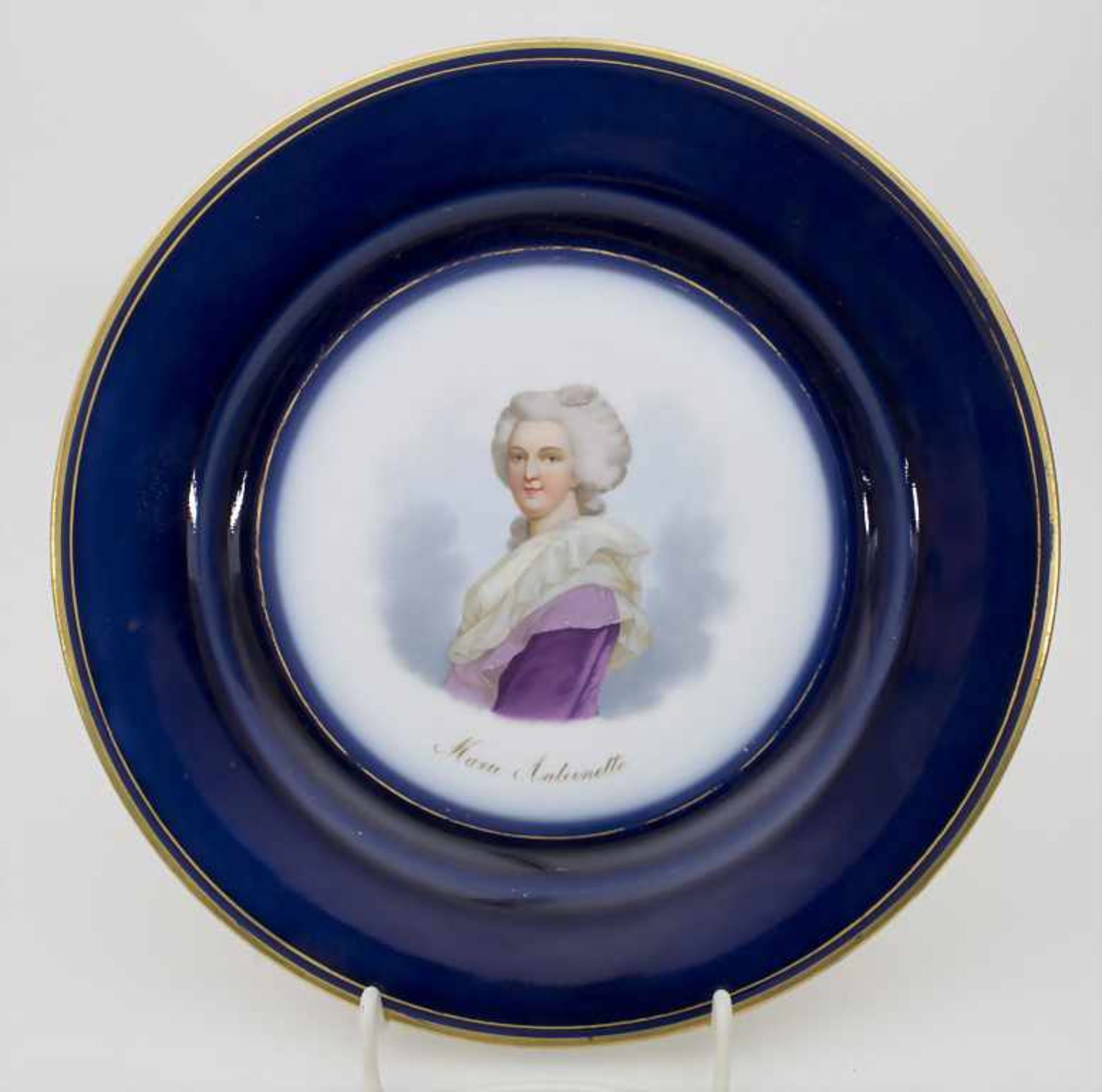 5 Teller mit Damenportraits / A set of 5 plates with ladies portaits, Sèvres, 1860-1861<br - Bild 3 aus 17