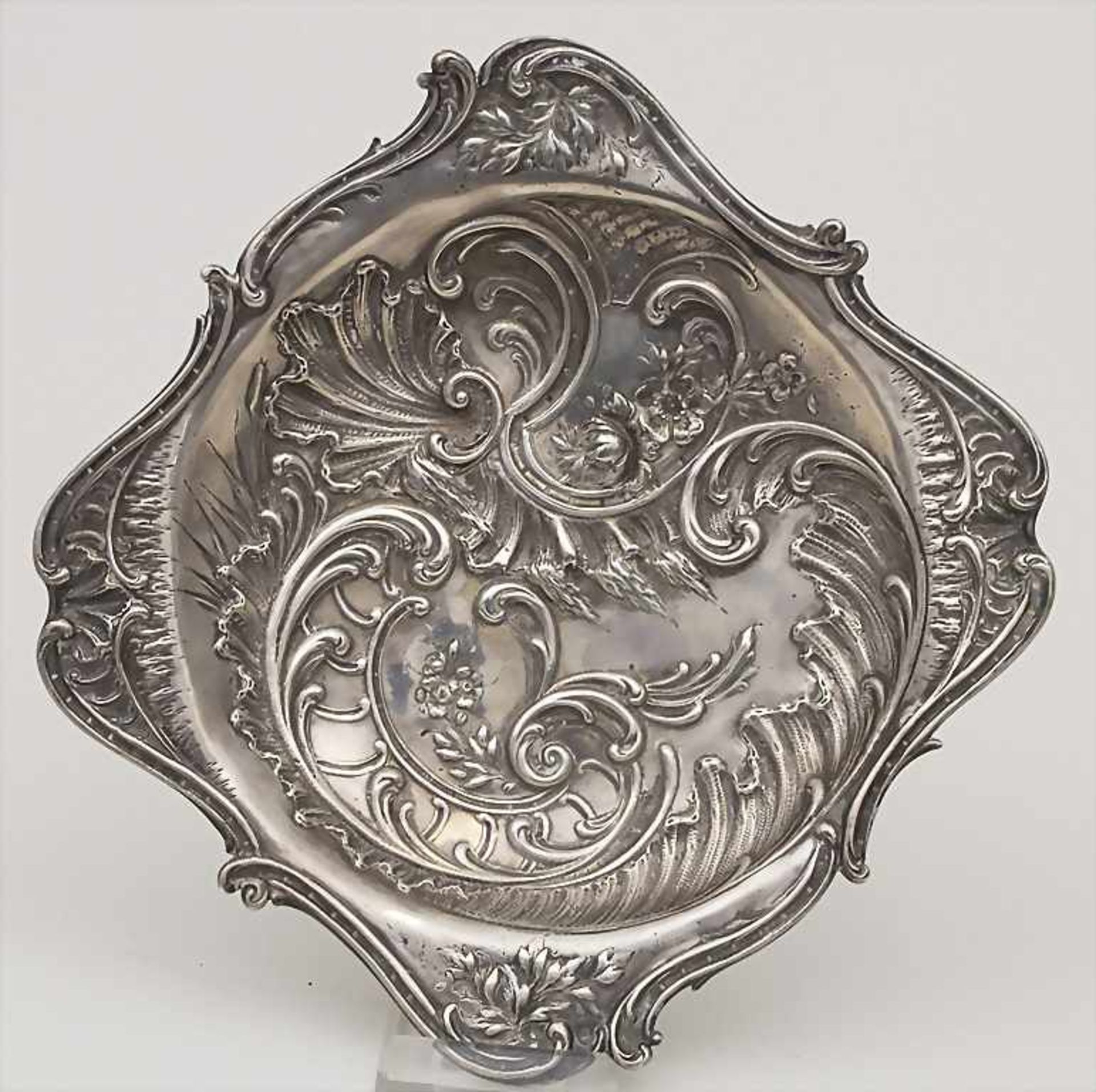Louis Philippe Tazza / A silver tazza, Jules Monney, Paris, um 1890Material: Silber 95