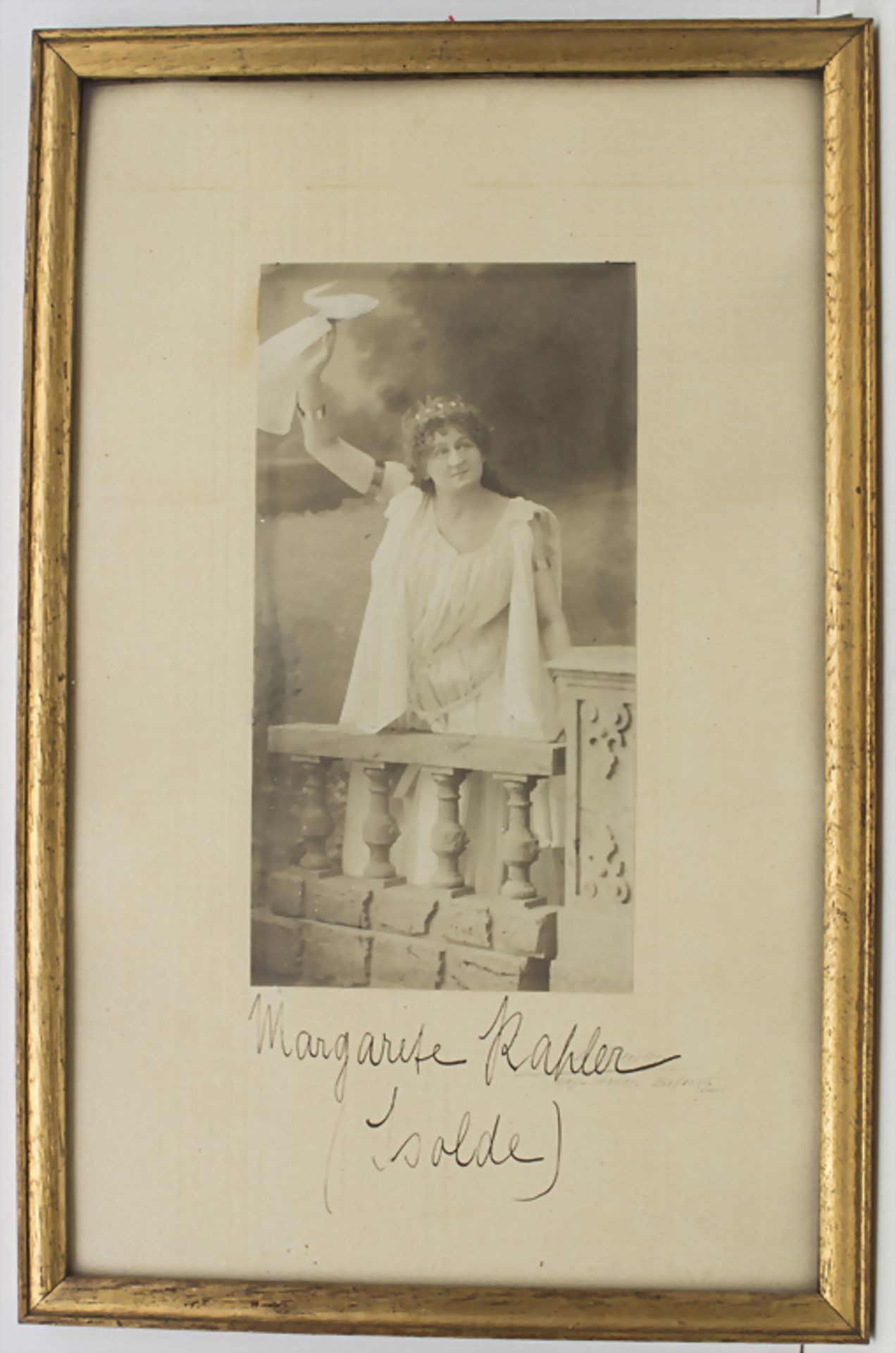 Historische Fotografie 'Margarete Kahler' / A historic photograph of Margarete KahlerT - Bild 2 aus 2