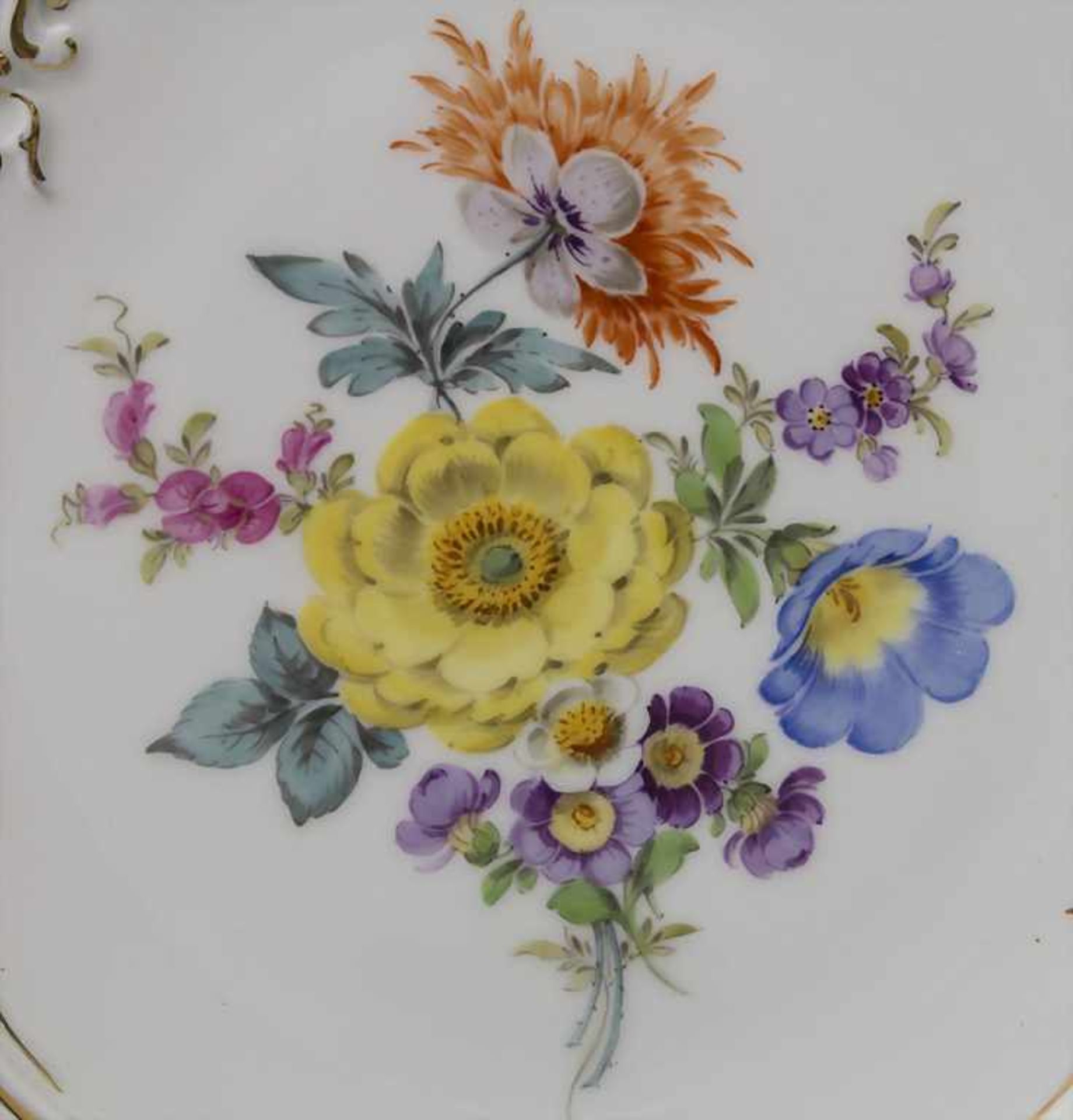 Große Prunkplatte / A large serving platter, Meissen, 20. Jh.Material: Porzellan, pol - Bild 3 aus 5