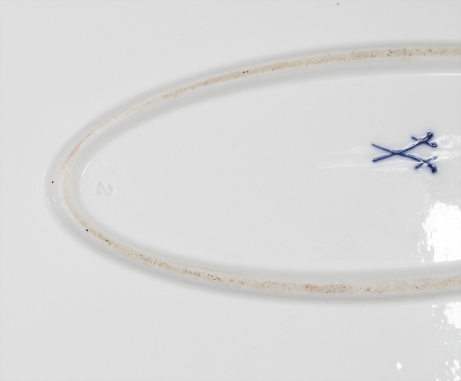 2 ovale Platten / Two oval plates, Meissen, 19. Jh.Material: Porzellan, polychrom bema - Bild 7 aus 9