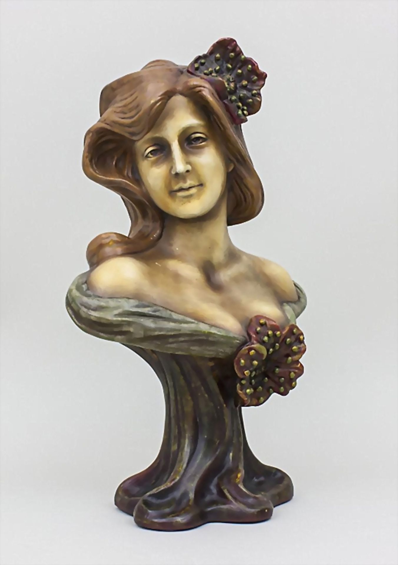 Jugendstil Büste einer jungen Dame / An Art Nouveau bust of a young lady, 20. Jh.Mate