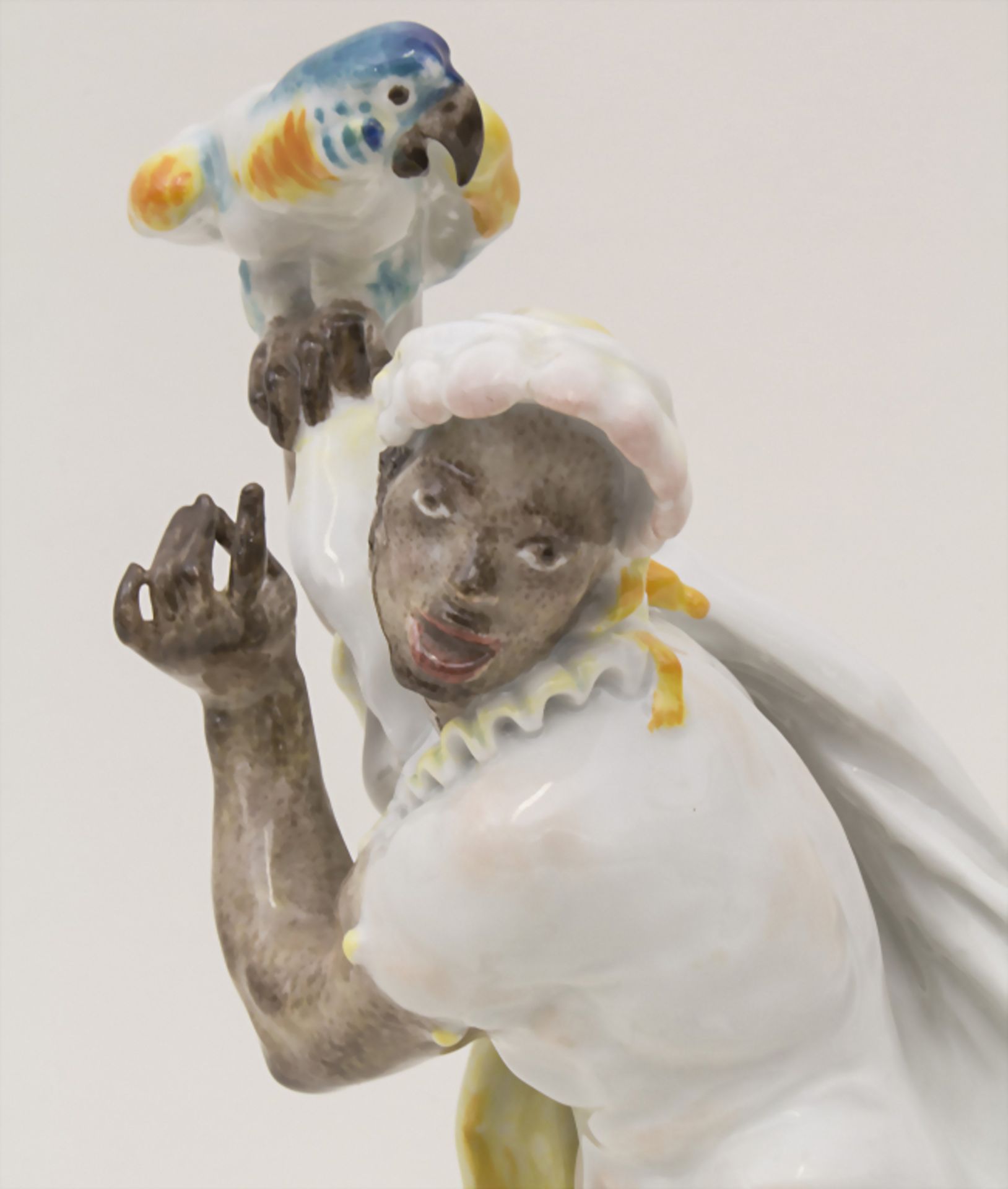 Mohr mit Papagei / A blackamoor with a parrot, Paul Scheurich, Meissen, 1924-1934Mater - Image 5 of 7