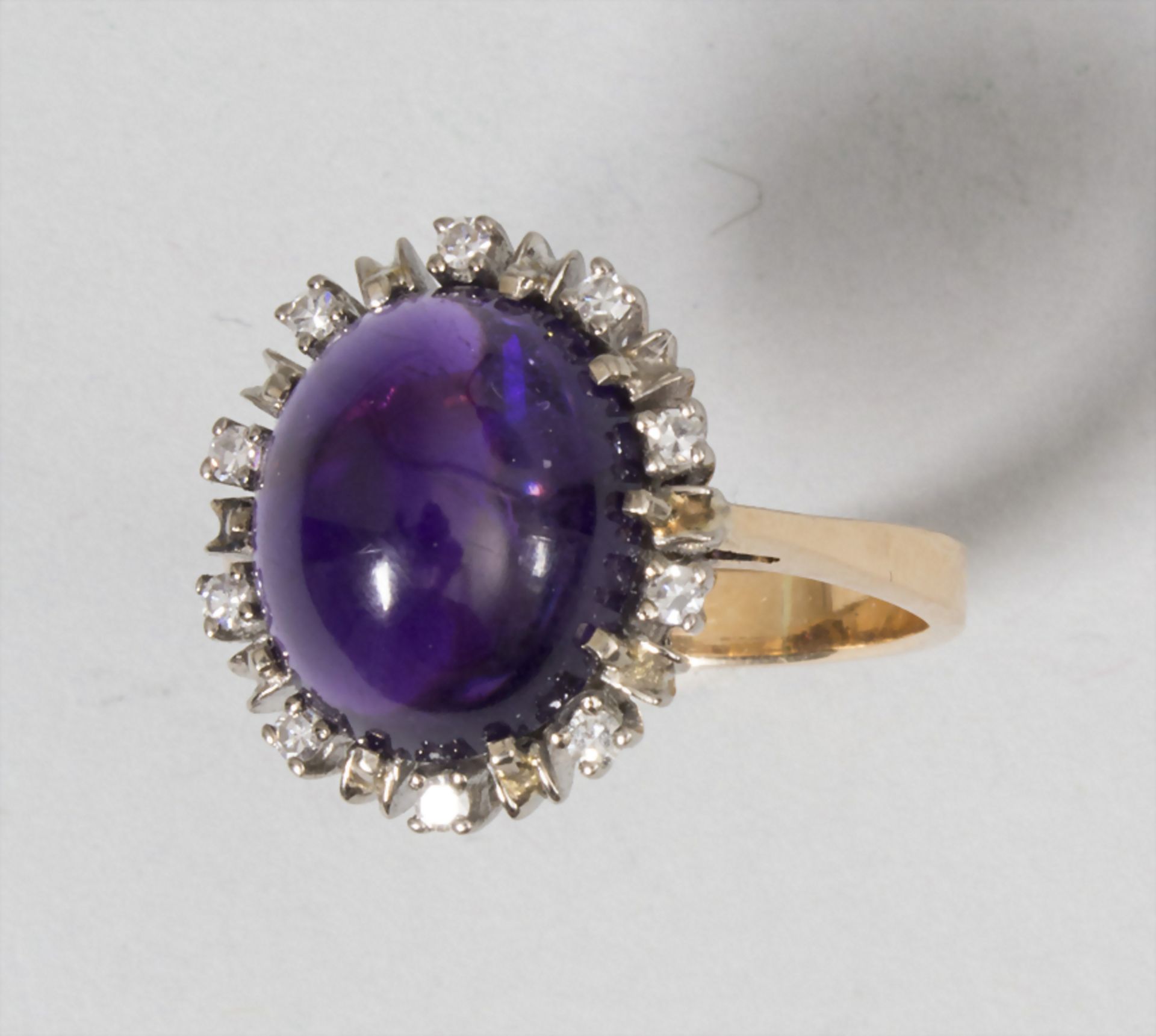 Damenring mit Amethyst und Diamanten / An 18 ct ladies gold ring with amethyst and diamonds, 2. - Bild 2 aus 3