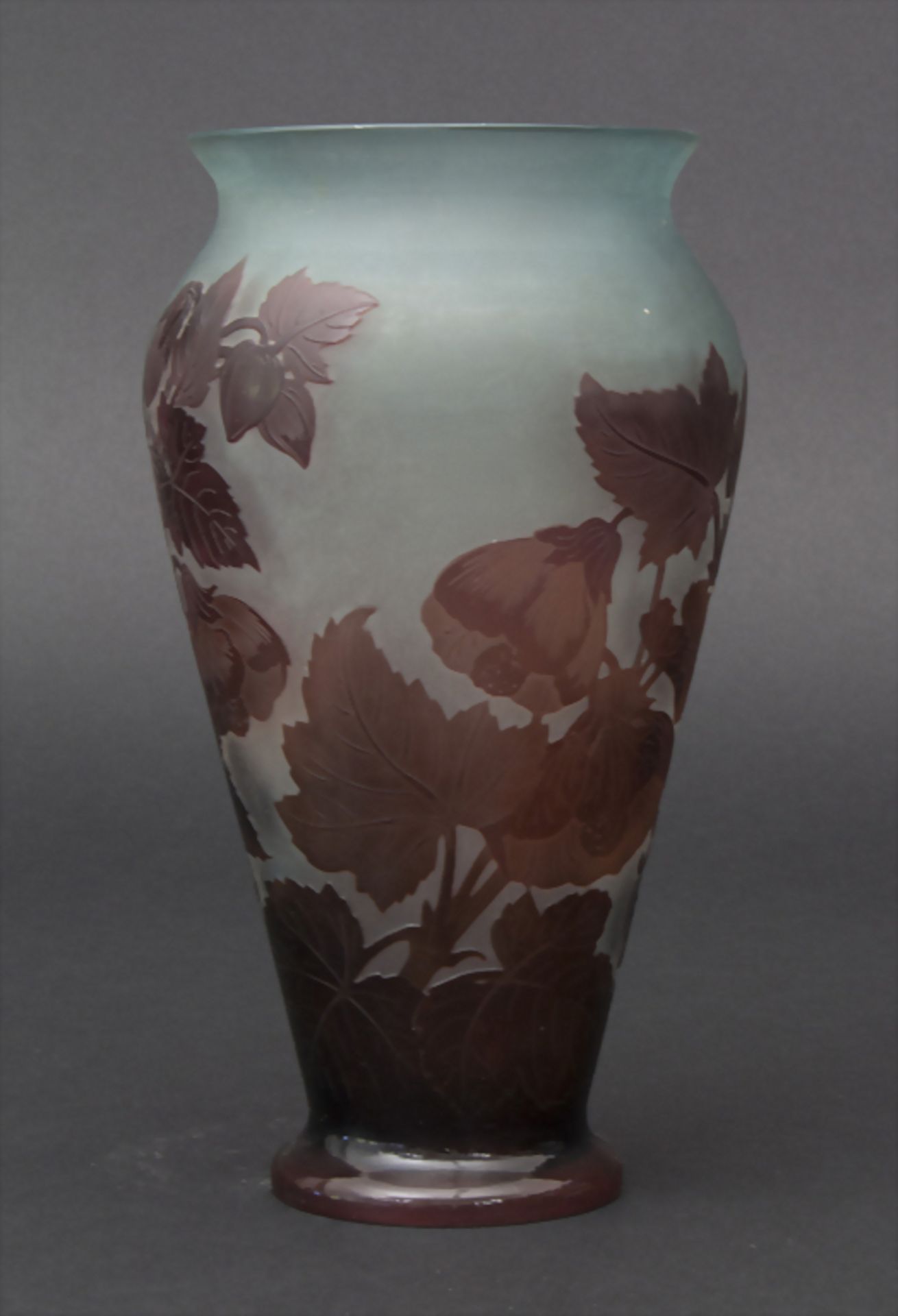 Jugendstil Vase mit Malve (Mauve) / An Art Nouveau vase with mallow, Emile Gallé, Ecole de Nanc - Image 2 of 7