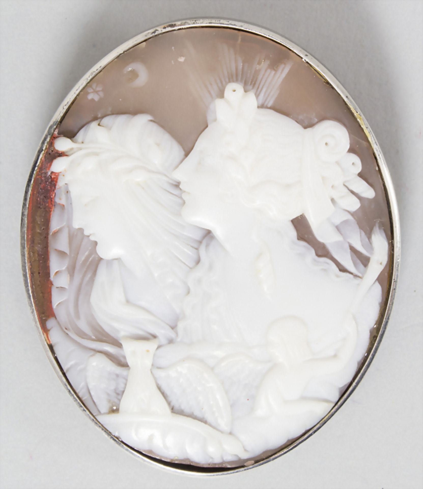 Anhänger / A silver pendant, Italien, um 1900Material: Muschel Kamee, Silber 900/000,