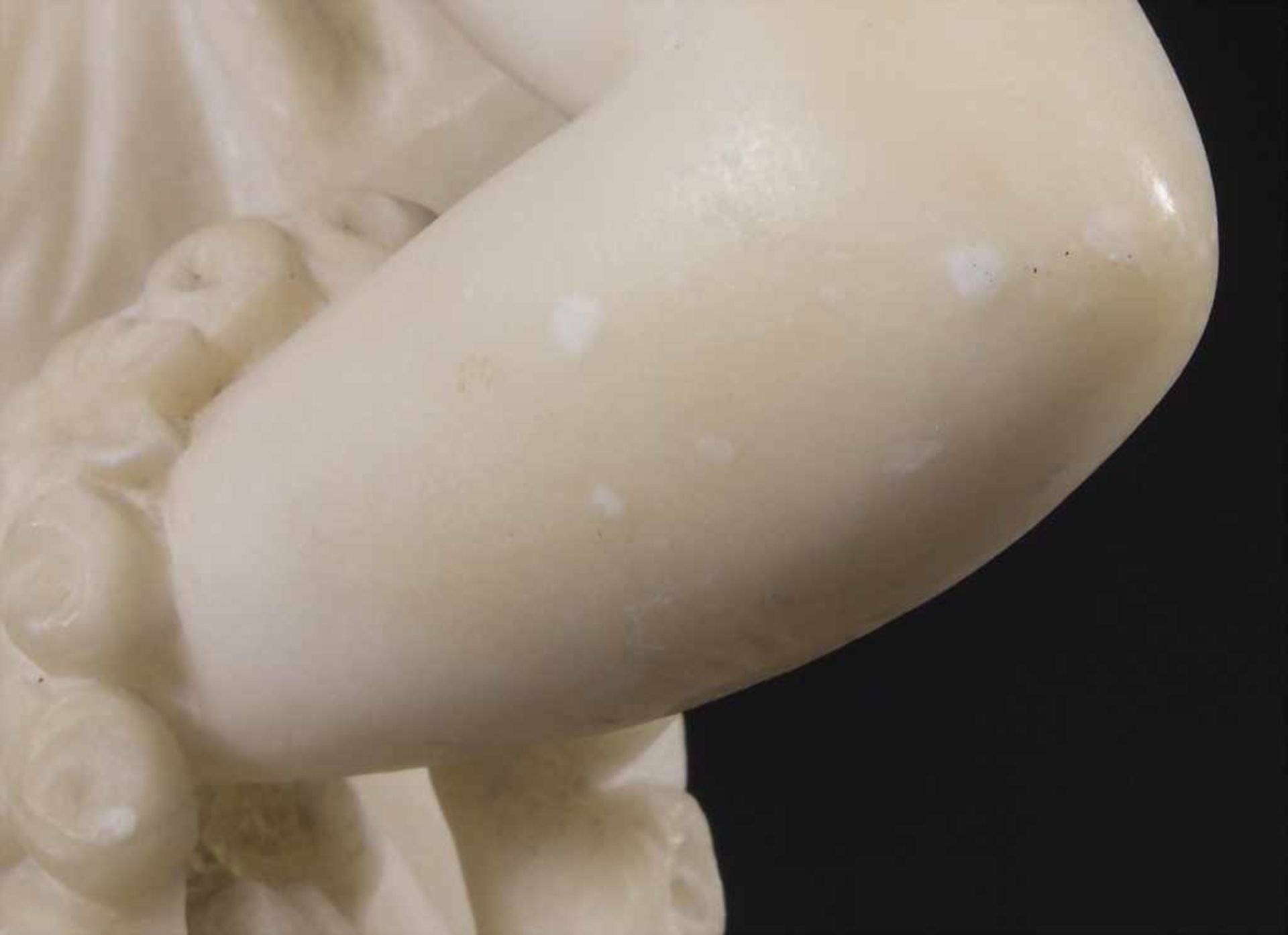 Alabaster Figur / An alabaster sculpture, Italien, um 1900Material: Alabaster,Höh - Image 9 of 11