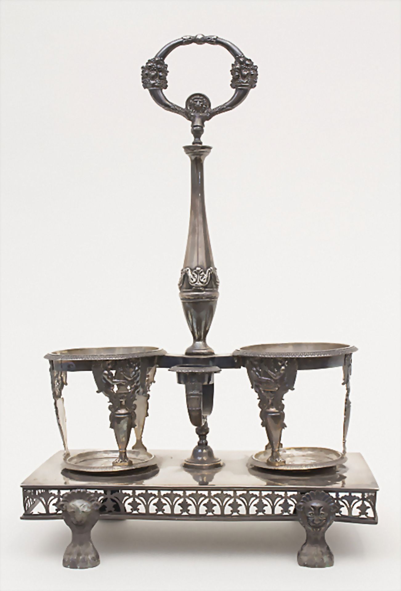 Empire-Menage / A silver cruet stand, Meister Jean-Pierre Bibron, Paris, 1803-1809Mate - Bild 3 aus 11