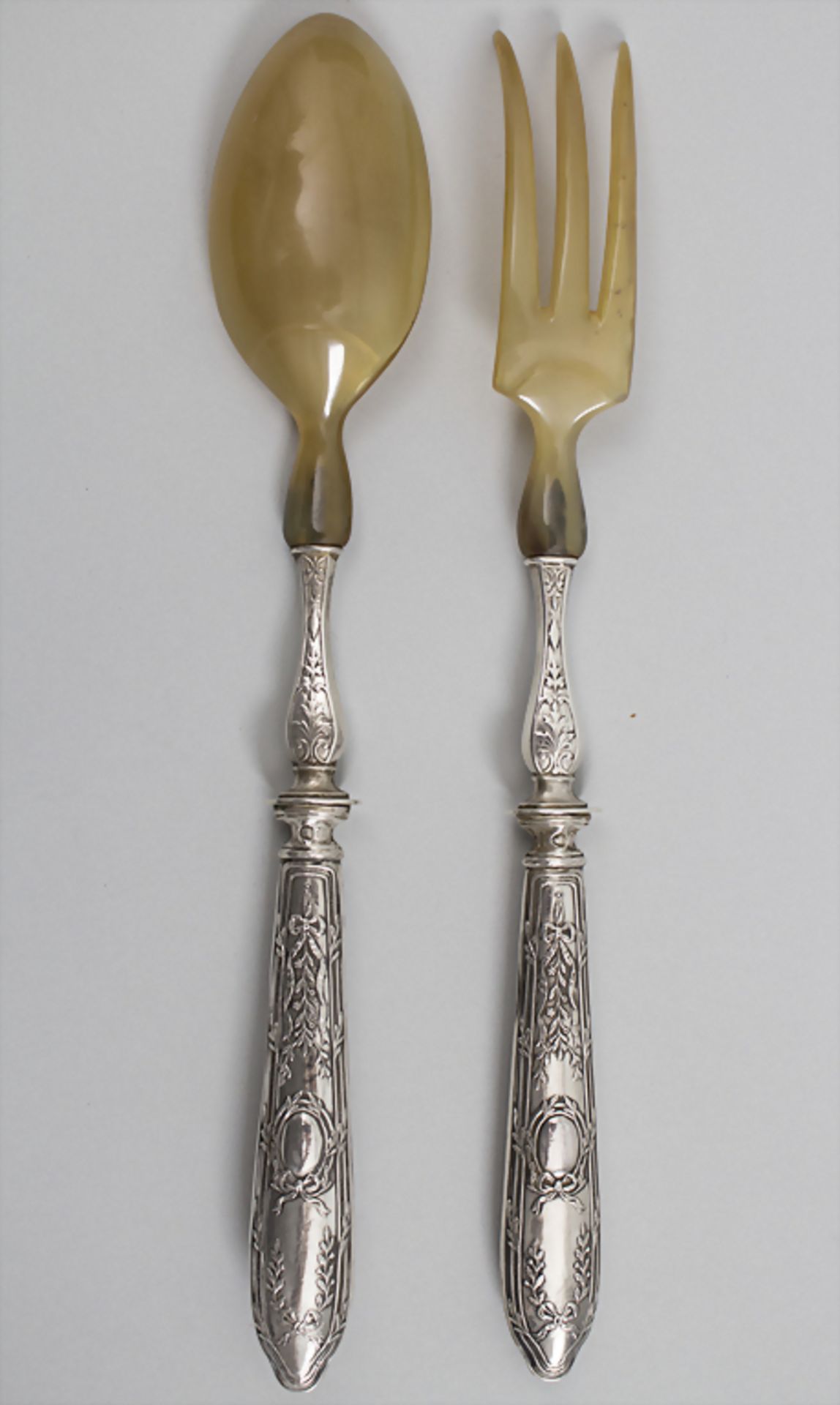 Salatbesteck / Salad servers, GARD, Paris, Ende 19. Jh.Material: Griffe 950er Silber, - Bild 2 aus 6