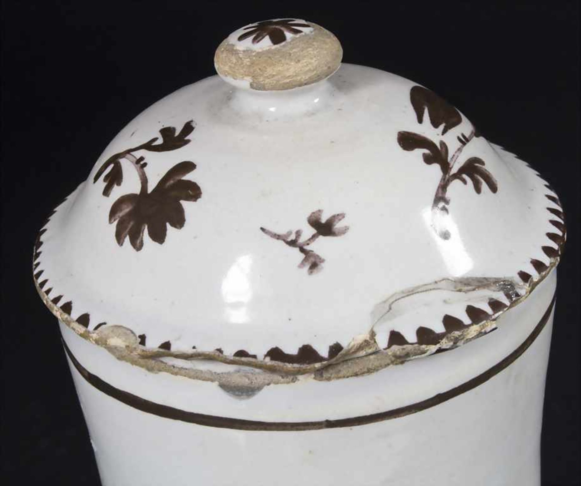 Barock-Krug / A Baroque faience jug, Frankreich, 18. Jh. Material: Fayence, braun gefaßt, glasiert, - Bild 8 aus 8