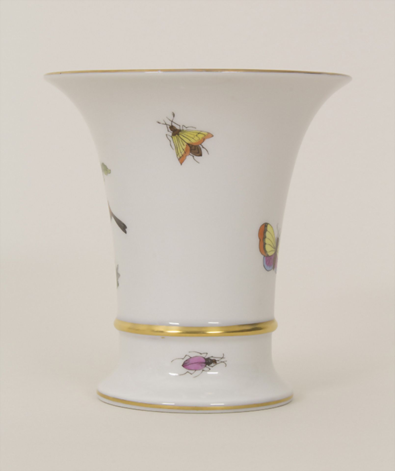 Vase Rothschild, Herend, Mitte 20. Jh.Material: Porzellan, polychrom bemalt und glasie - Image 2 of 7