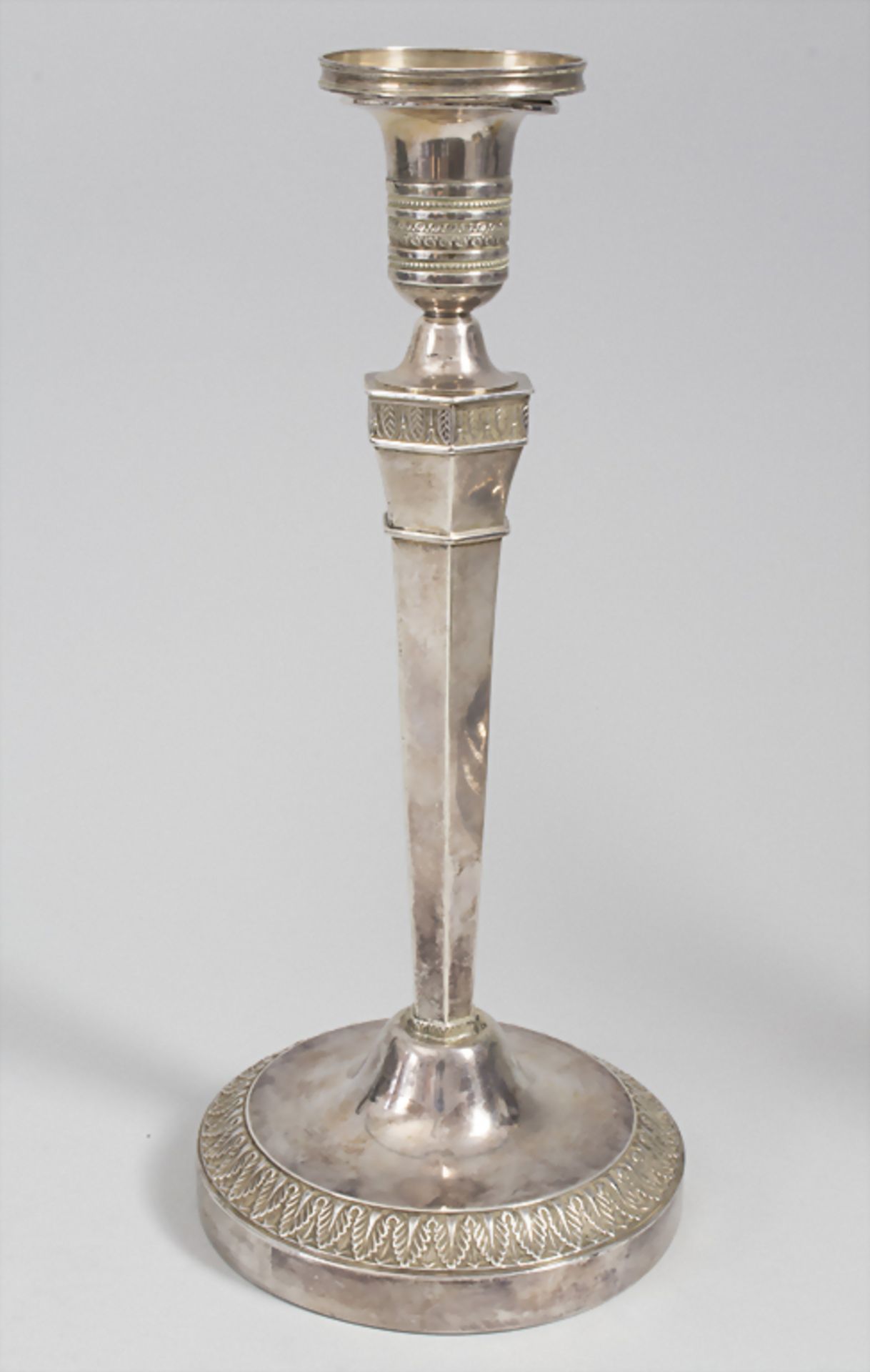 Paar Empire-Kerzenleuchter / A pair of Empire silver candlesticks, D. Garreau, Paris, 1809-1819< - Image 2 of 13