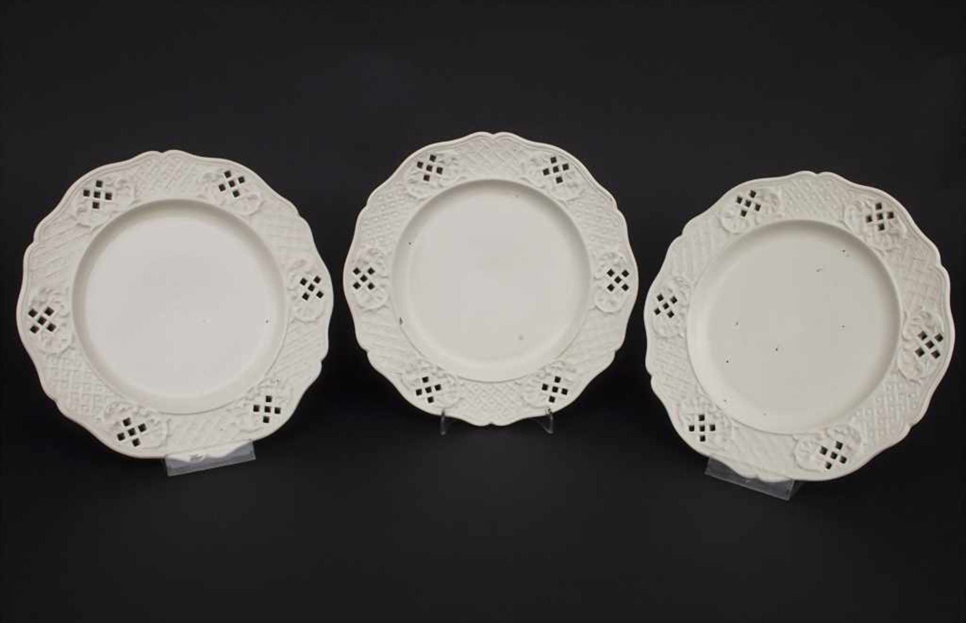 3 Creamware Teller / 3 creamware / pearlware / faience fine plates, Wächtersbach, Schlierbach,