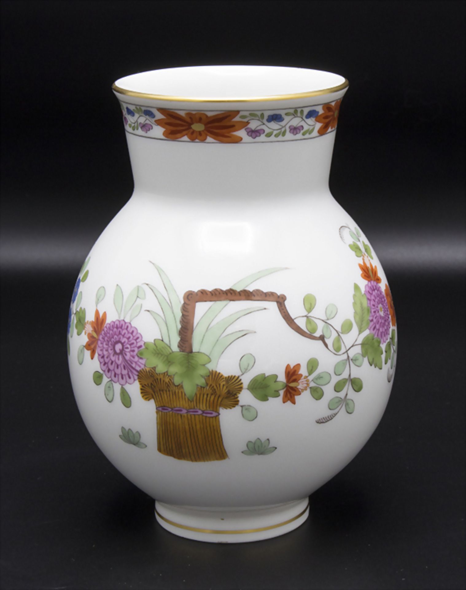 Vase mit reichem indischem Garbenmuster