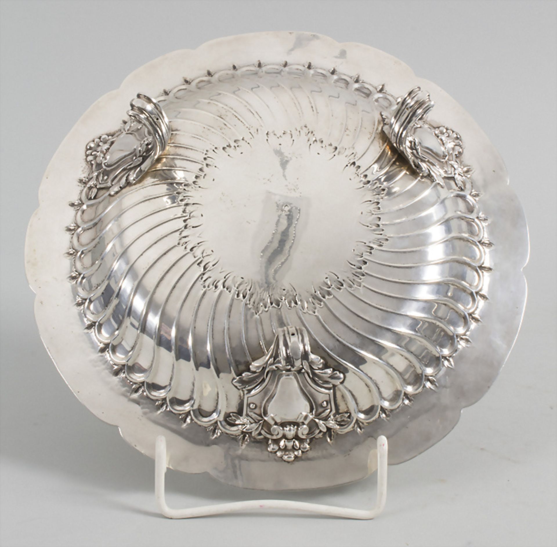 3 Tazza / 3 coupes en argent massif / A set of three silver tazza, V. Boivin, Paris, um 1900 - Image 3 of 10