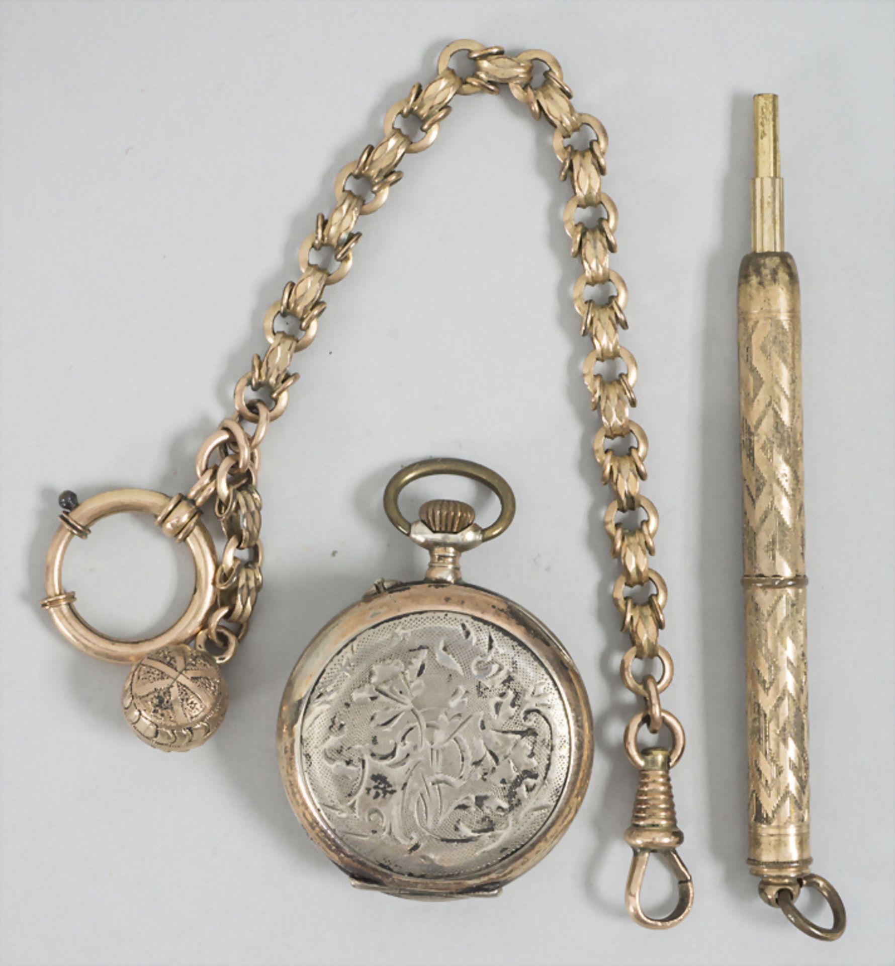 Taschenuhr mit Kette und Schlüssel / A silver pocket watch, Schweiz, um 1900 - Bild 2 aus 4