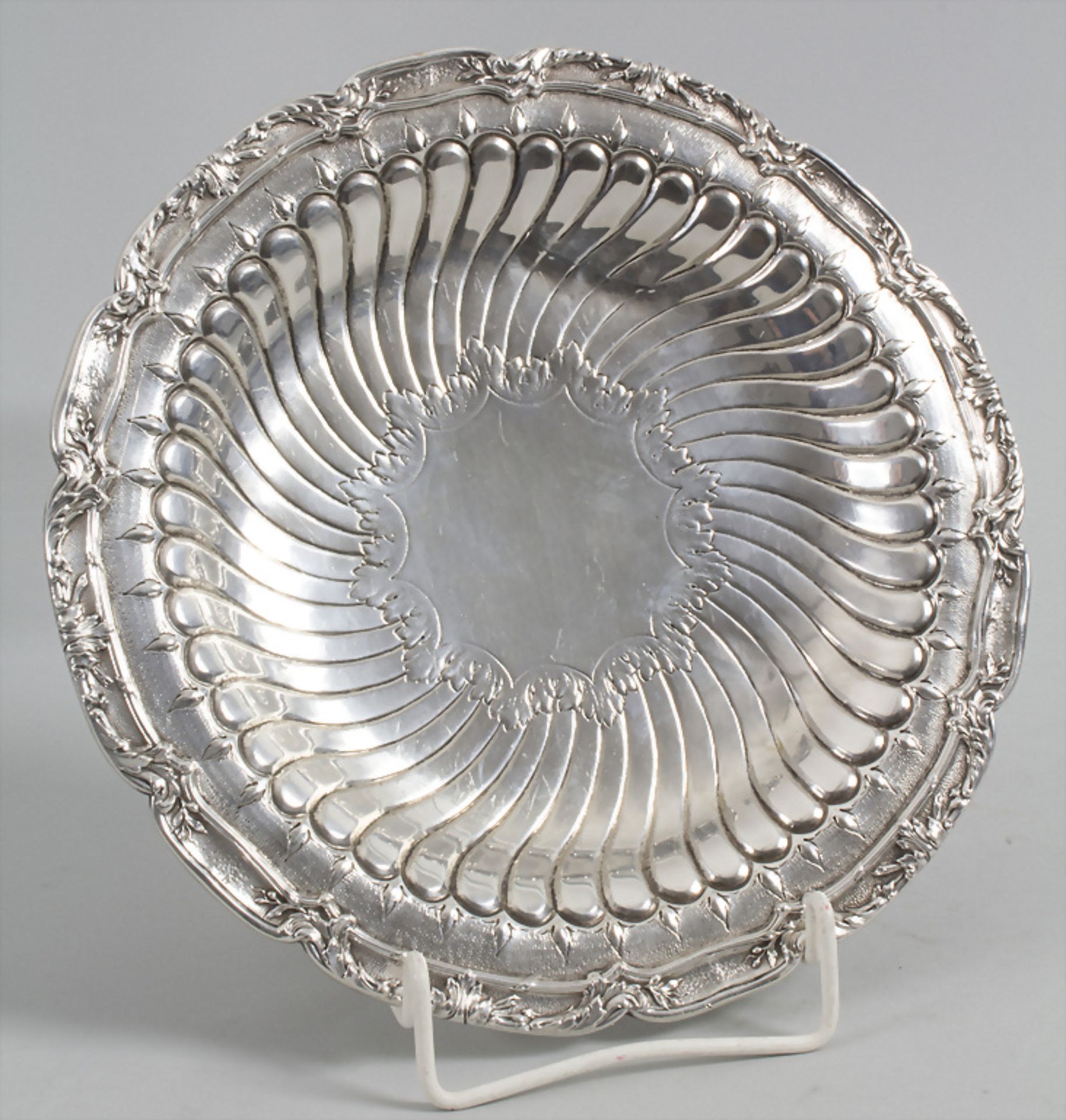 3 Tazza / 3 coupes en argent massif / A set of three silver tazza, V. Boivin, Paris, um 1900 - Image 9 of 10