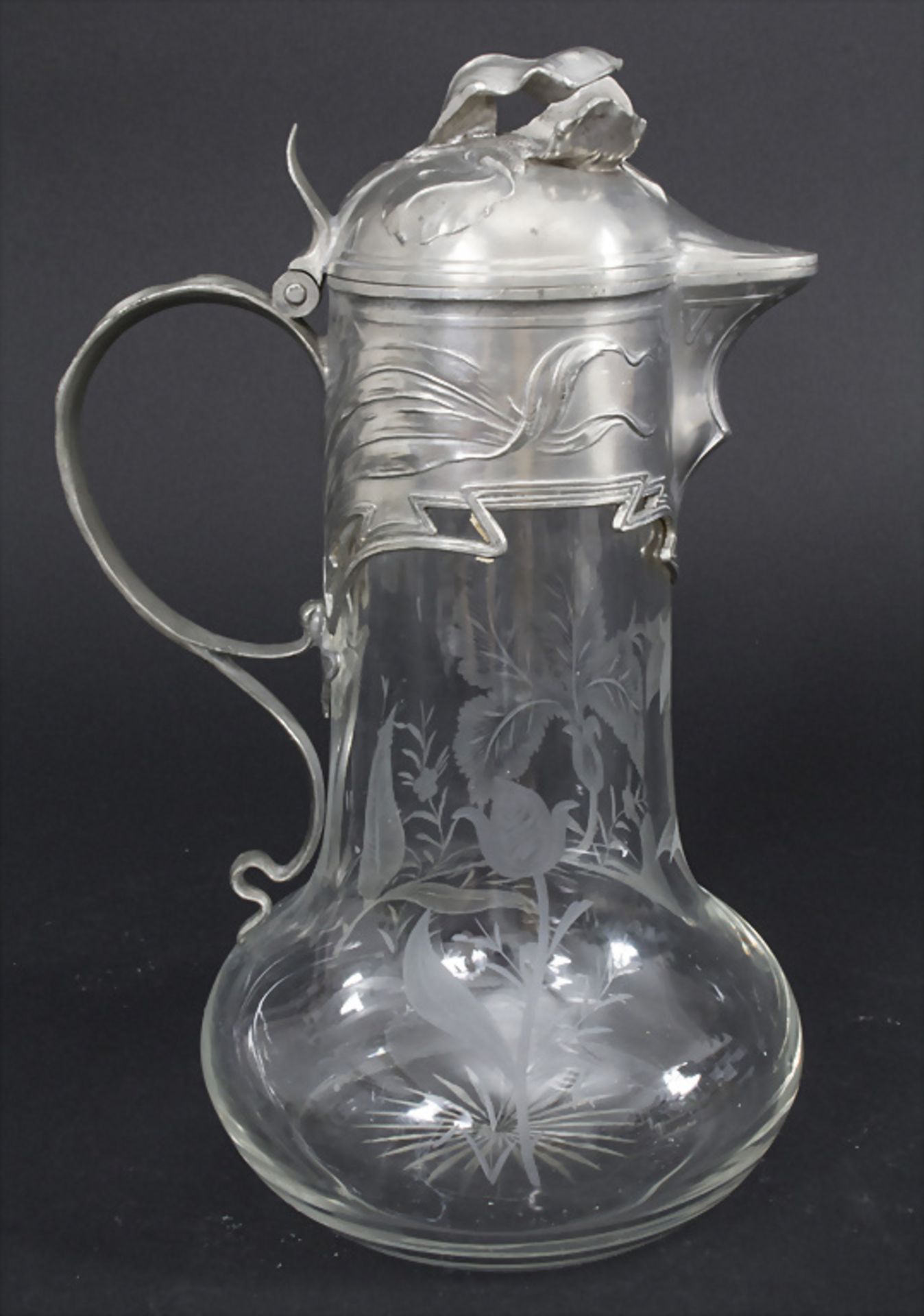 Jugendstil Karaffe mit Lilien / An Art Nouveau decanter with lilies, wohl deutsch, um 1900 - Image 4 of 7