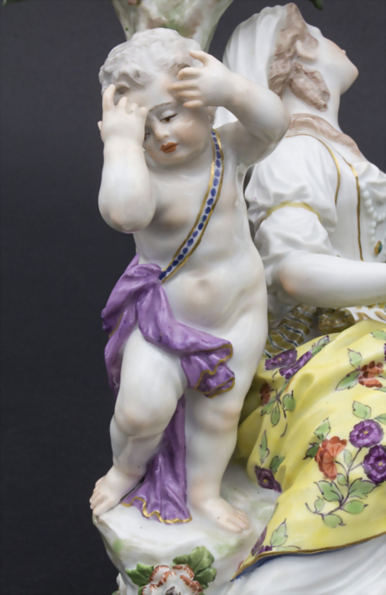 Figurengruppe 'Melpomene mit Putto' / A figural group 'Melpomene with cupid', Meissen, 19. Jh. - Image 8 of 8