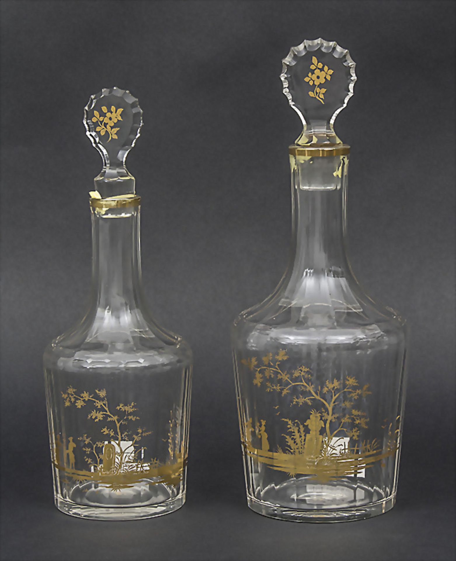 2 Karaffen mit galanten Szenen / A Pair of Decanters with Scenes of Gallantry, Lobmeyr, Wien, ...