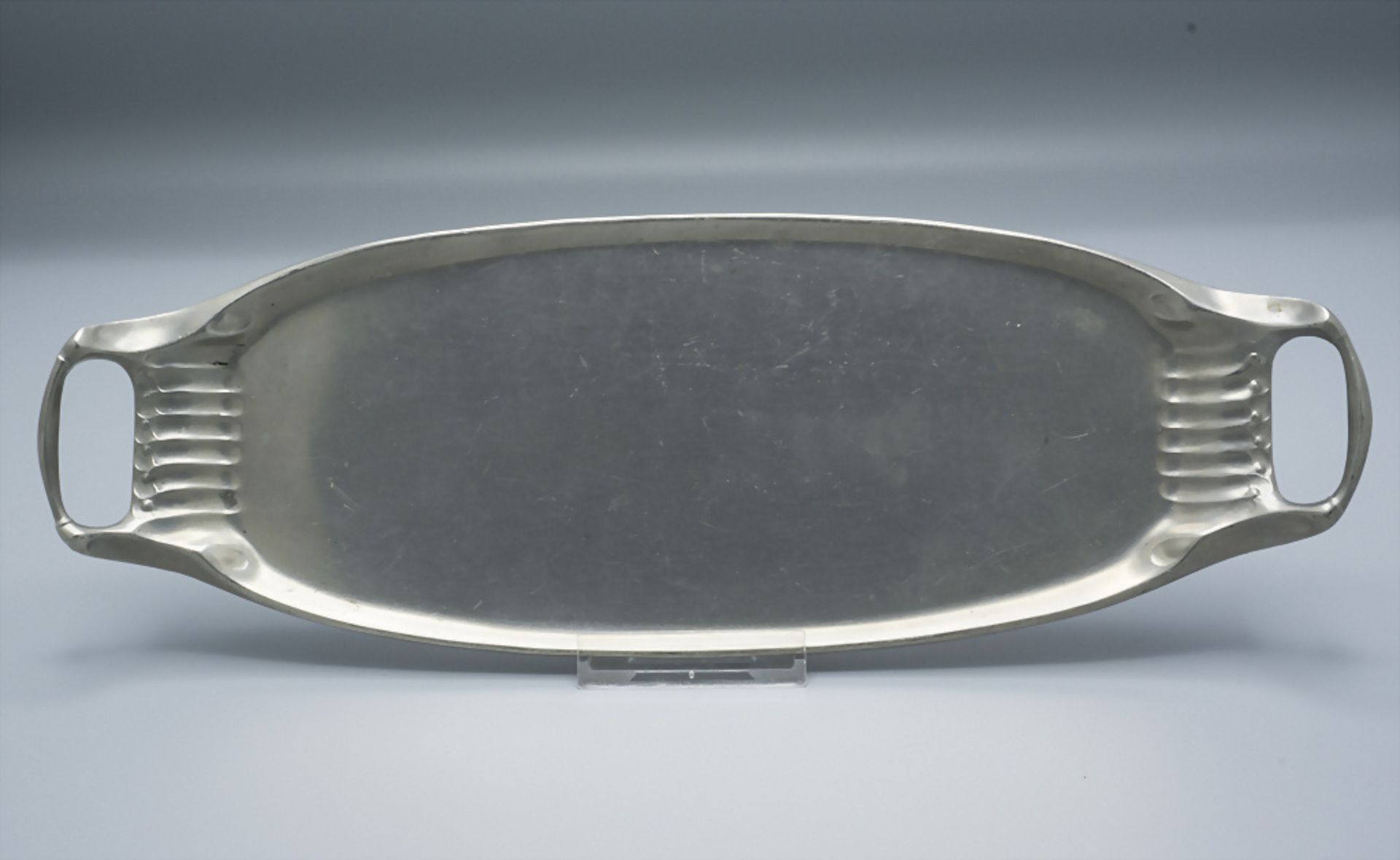 Jugendstil Tablett / An Art Nouveau tin tray, Kayserzinn, J.P. Kayser Sohn, Krefeld, um 1900