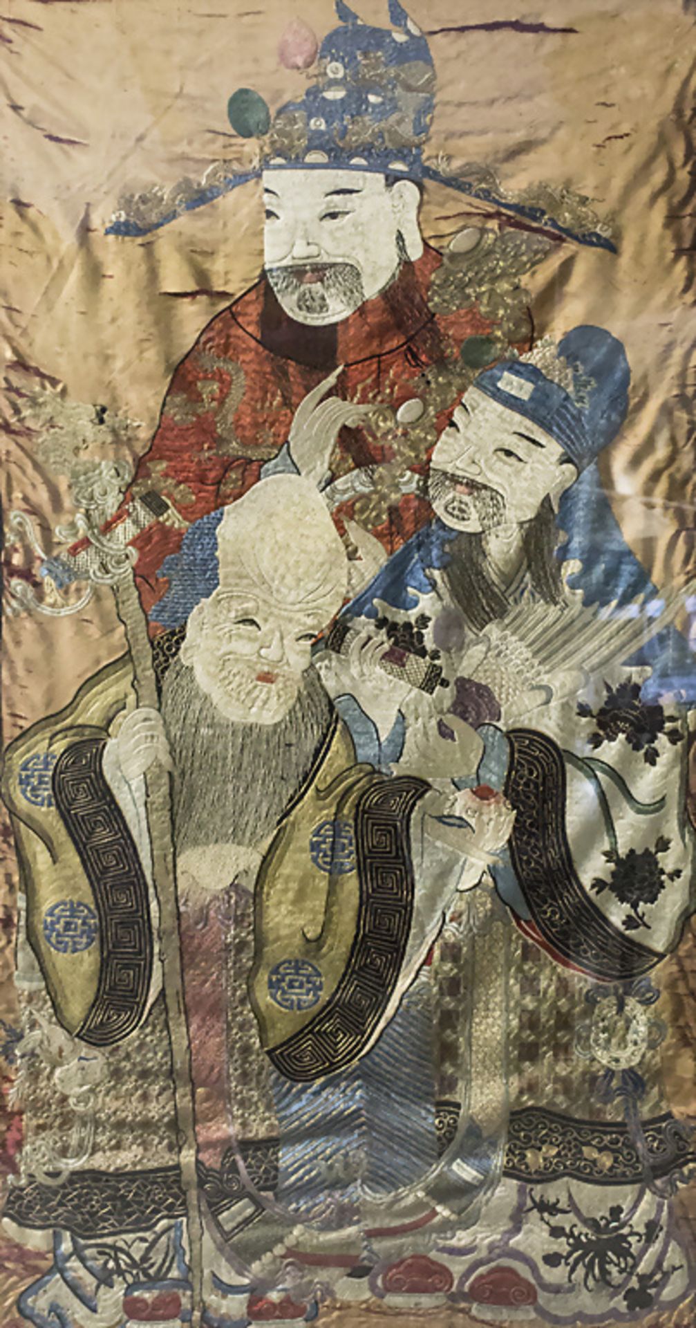 Feine höfische Seidenstickerei / A fine courtly silk embroidery, China, 18./19. Jh. - Image 3 of 4